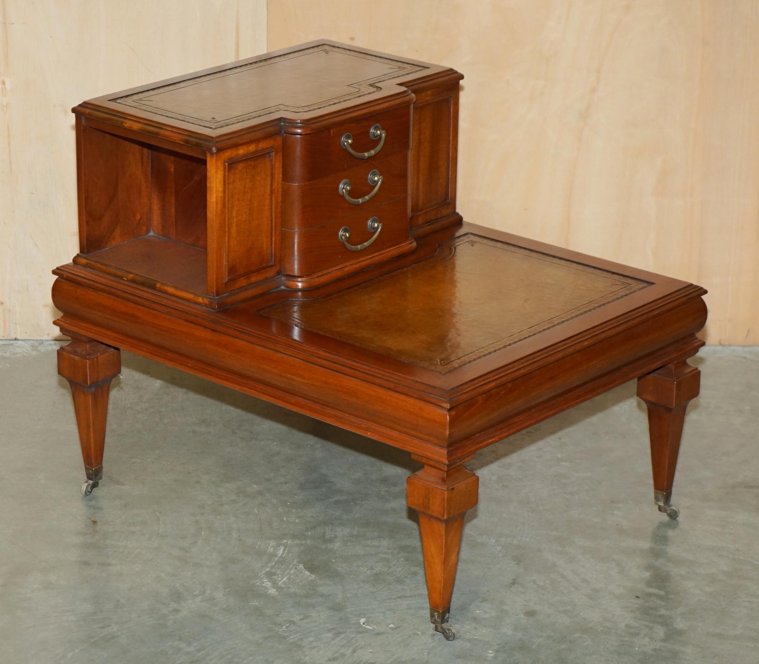 EXQUISITE PAIR OF FULLY RESTORED BROWN LEATHER SIDE END BOOK TABLES WITH DRAWERs For Sale 9