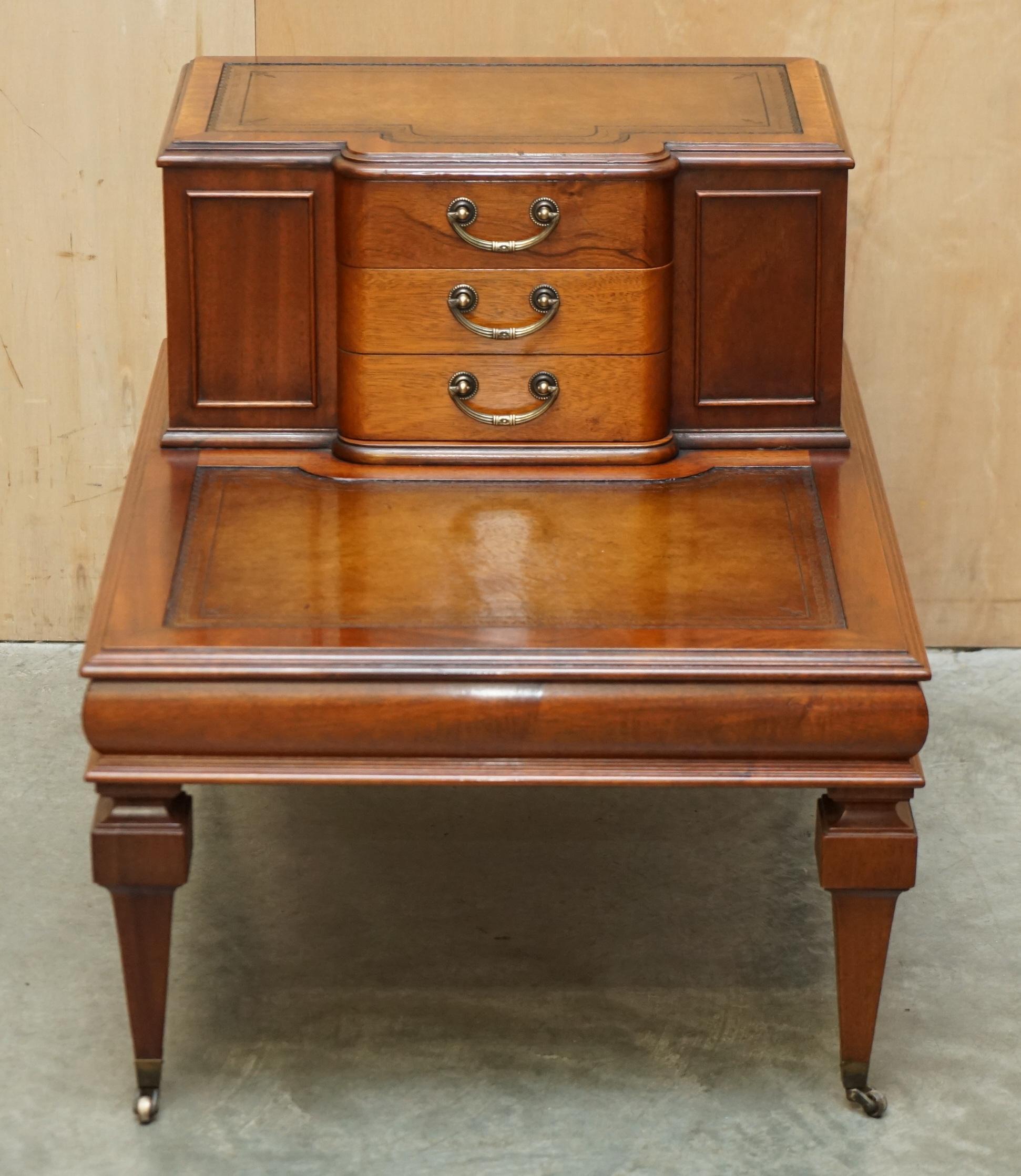 English EXQUISITE PAIR OF FULLY RESTORED BROWN LEATHER SIDE END BOOK TABLES WITH DRAWERs For Sale