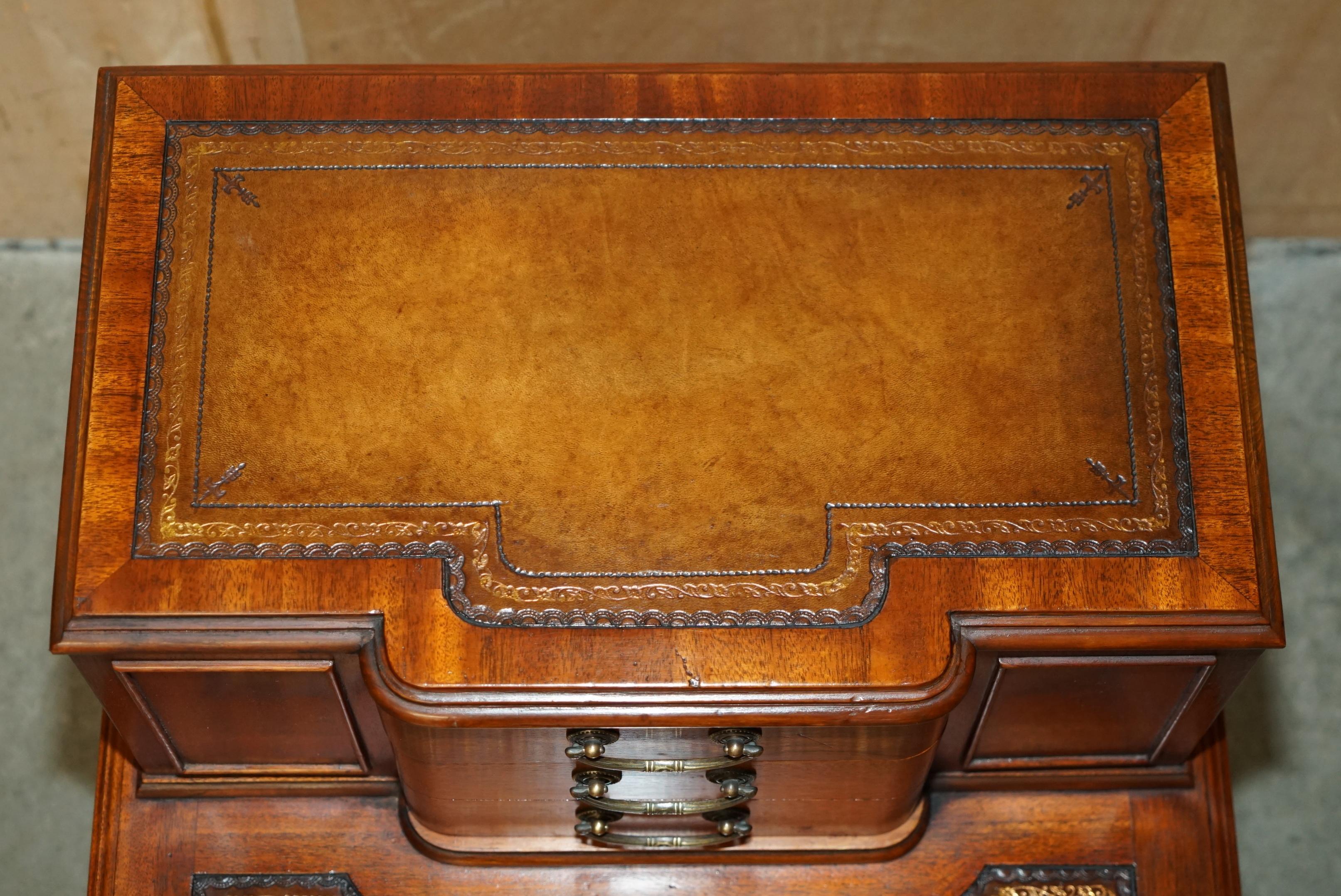 20th Century EXQUISITE PAIR OF FULLY RESTORED BROWN LEATHER SIDE END BOOK TABLES WITH DRAWERs For Sale