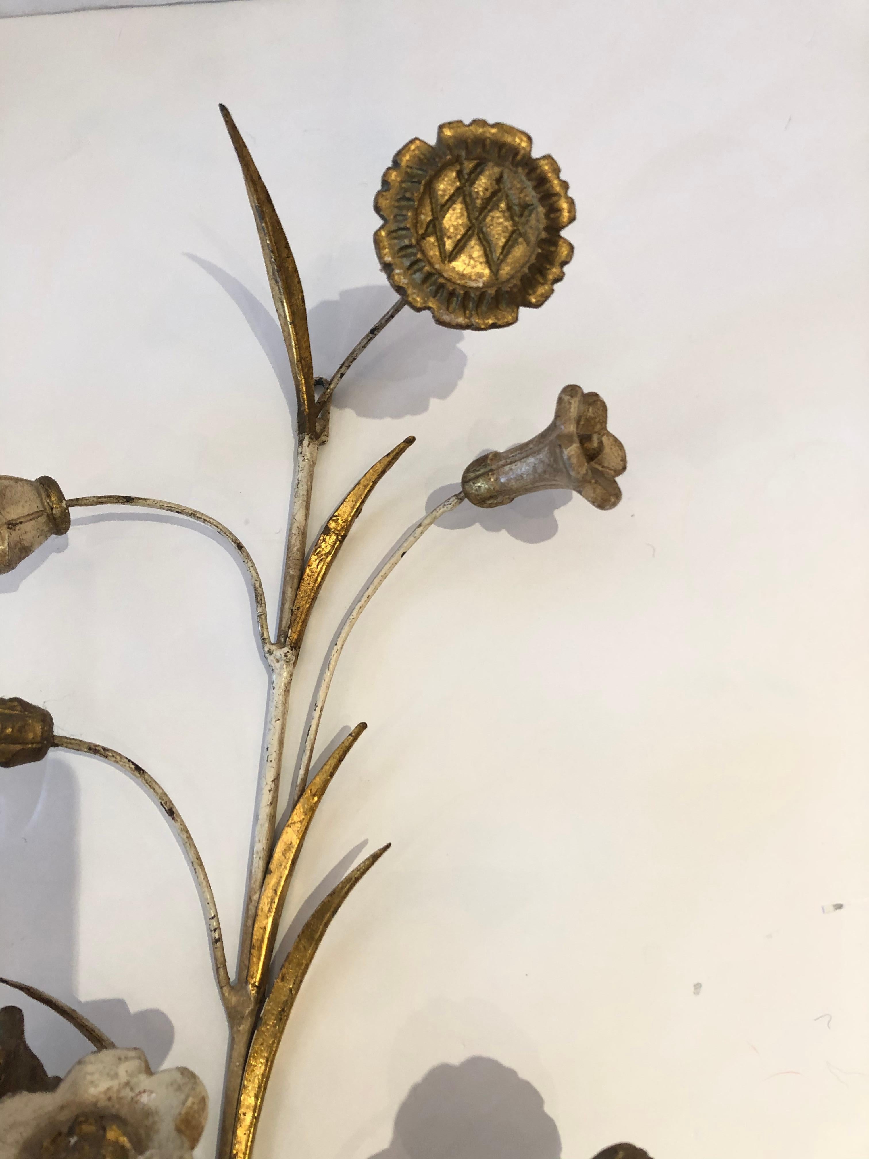 Exquisite Pair of Gold Gilt Iron Carved Wood French Tulip Motife Candle Sconces In Good Condition In Hopewell, NJ