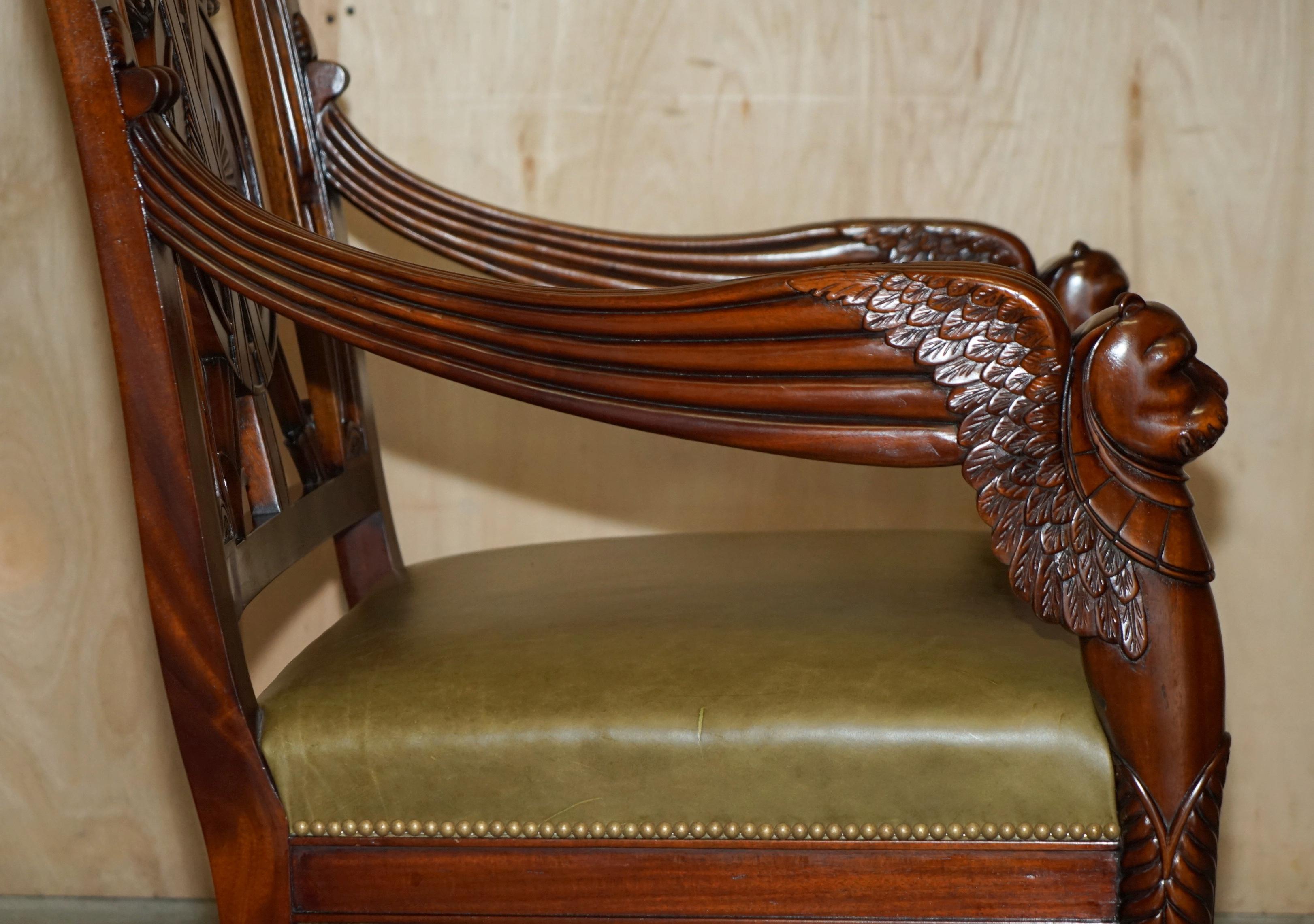 EXQUISITE PAIR OF HAND CARved HARDWOOD LiBRARY ARMCHAIRS LION GRIFFON WING ARMS im Angebot 10