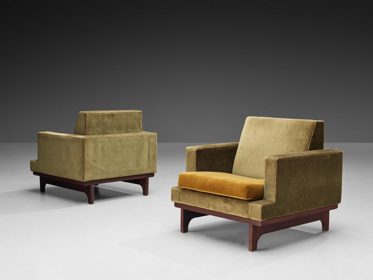 Pair of lounge chairs, velvet fabric, stained beech, Italy, 1950s

These elegant shaped pair of lounge chairs of Italian origin comes with a gentle khaki green colored frame combined with a golden yellow cushion that is pleasing to the eyes. The