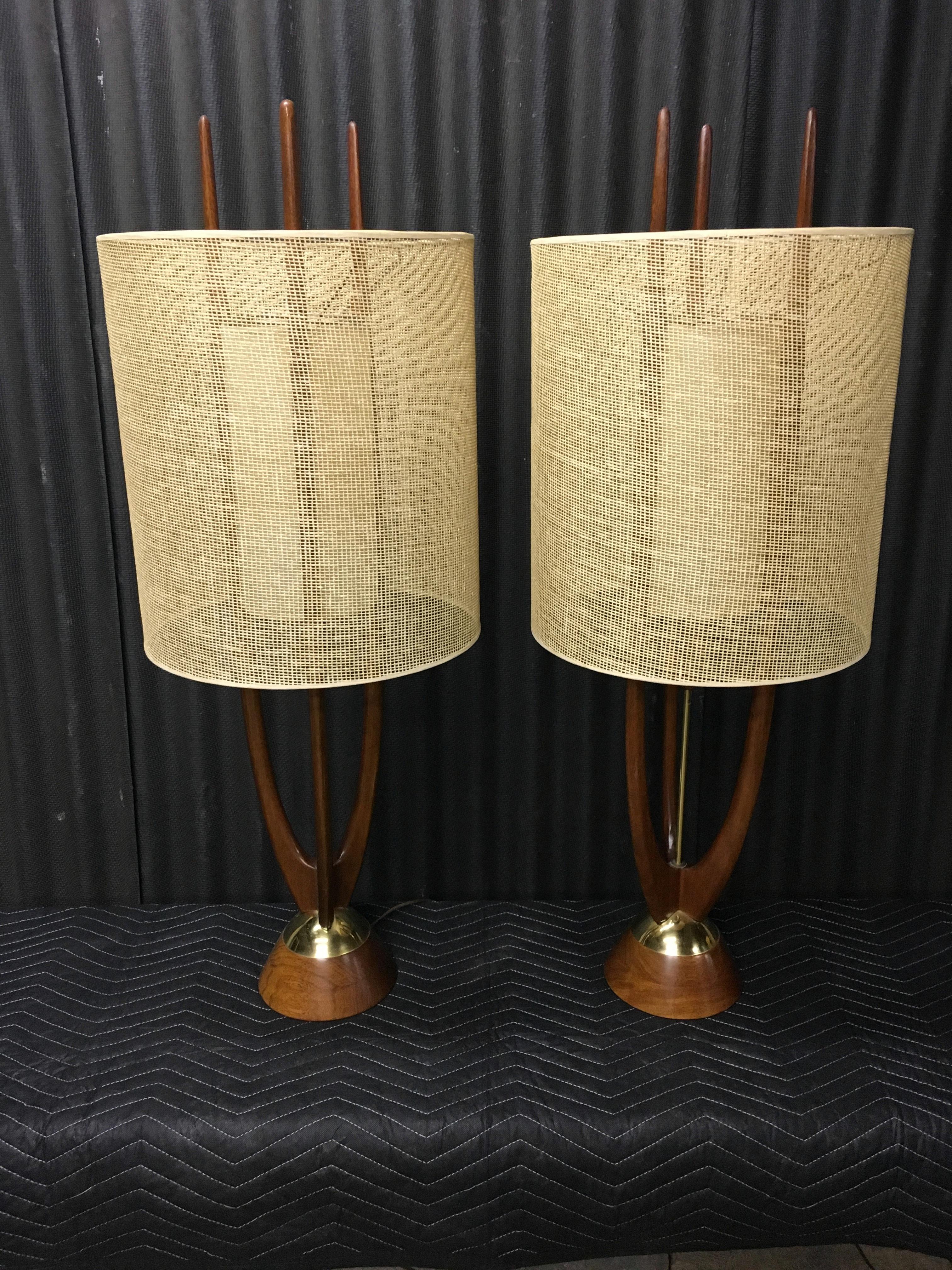 These are the most sought after Modeline lamps that exist. And, if you love this style, you won't find a pair, in better shape, out there.
I've been over these lamps looking for imperfections and I can find very little wear at all.
There's some