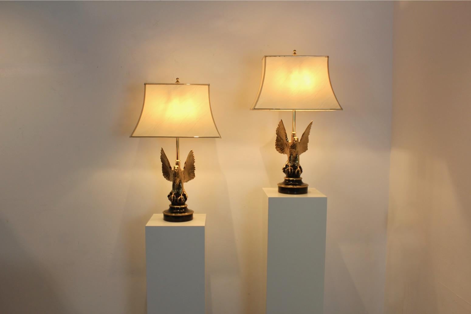 Exquisite Pair of Large Belgian Brass Eagle Sculptured Table Lamps for DeKnudt For Sale 3
