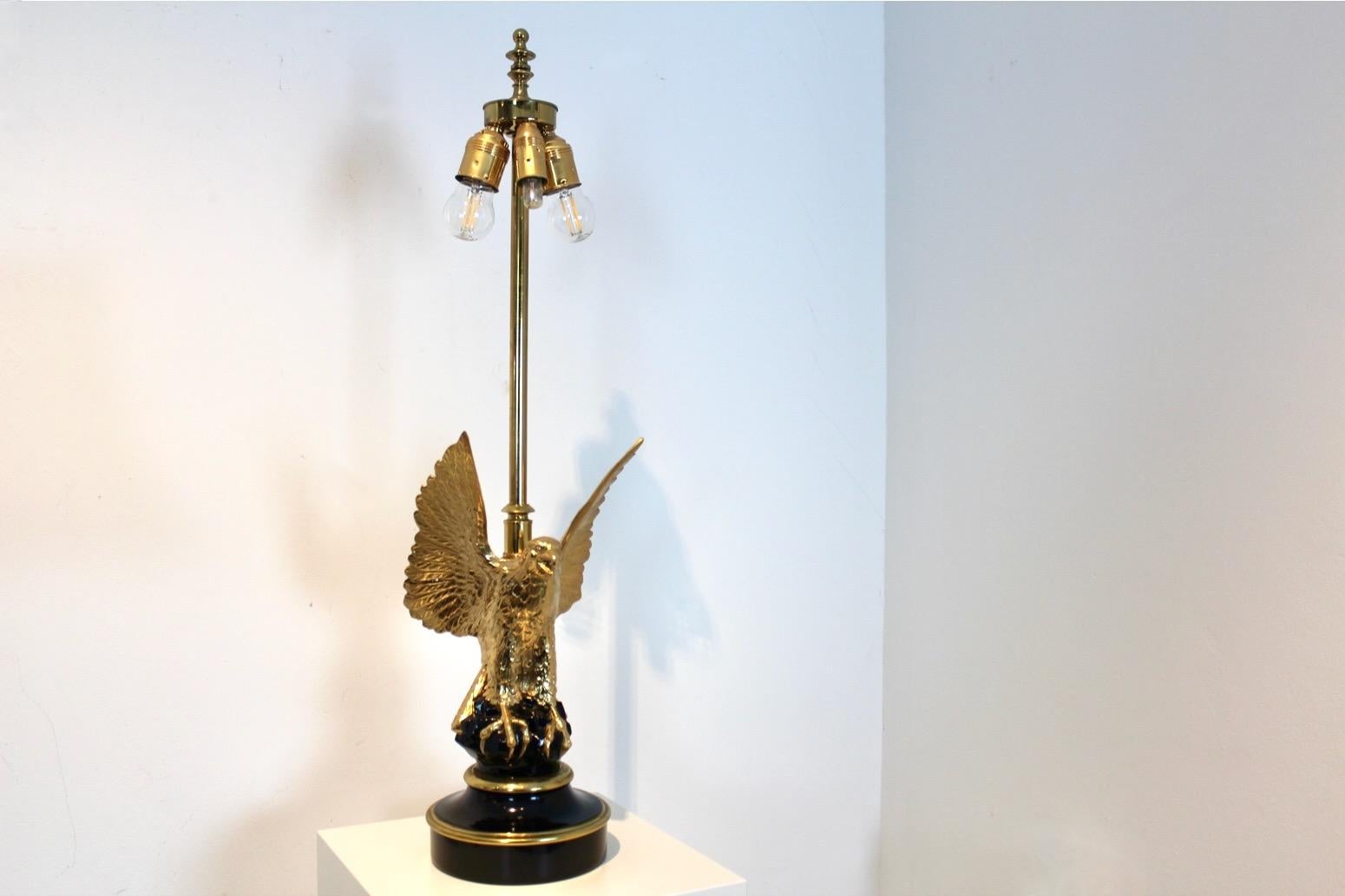 Hollywood Regency Exquisite Pair of Large Belgian Brass Eagle Sculptured Table Lamps for DeKnudt For Sale