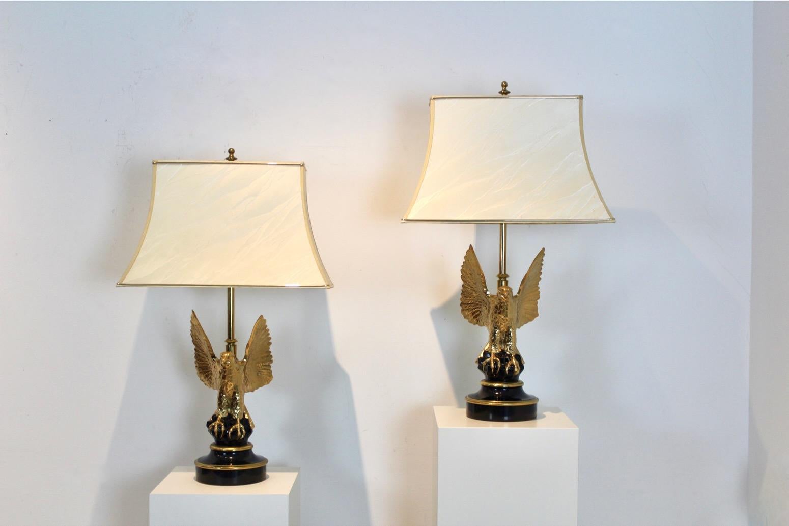 Exquisite Pair of Large Belgian Brass Eagle Sculptured Table Lamps for DeKnudt For Sale 1