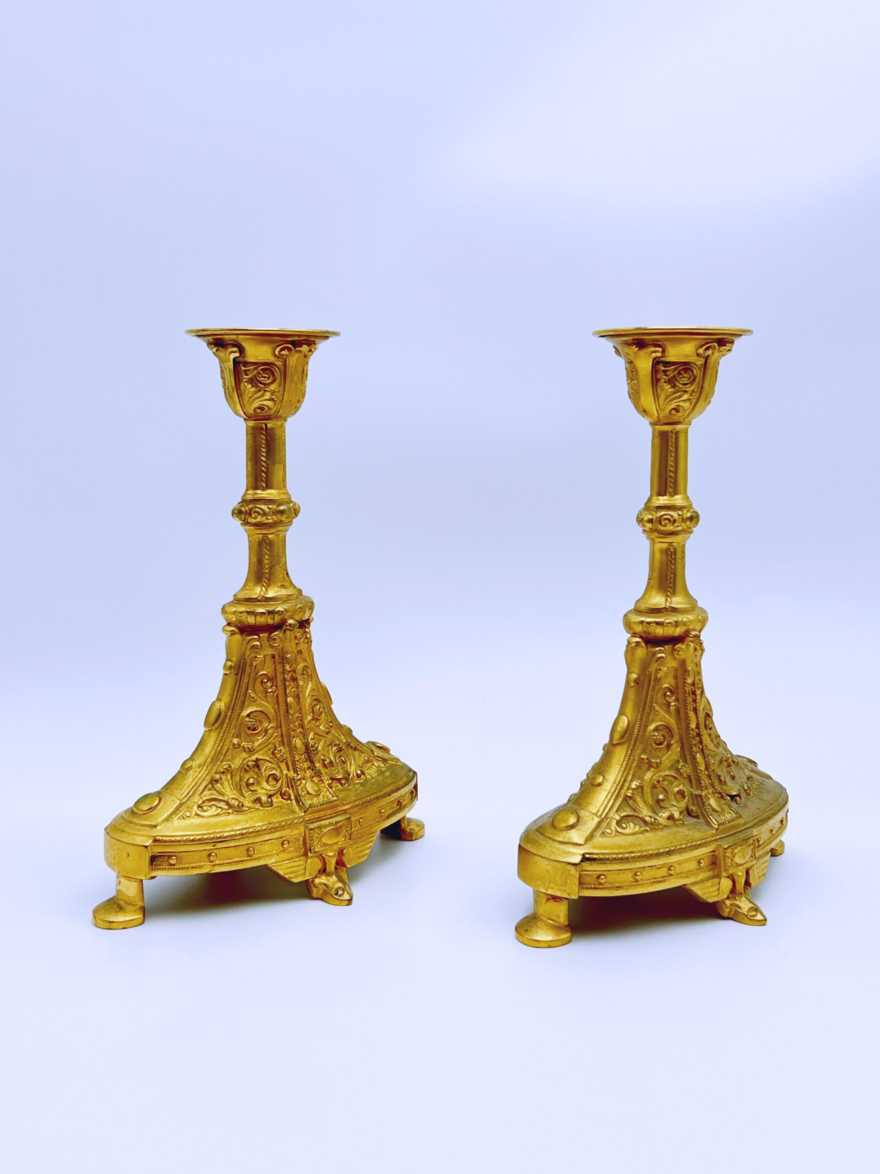 Neoclassical Exquisite Pair of Neo-Gothic Gold-Plated Brass Candlesticks, c. 1850-1890 For Sale