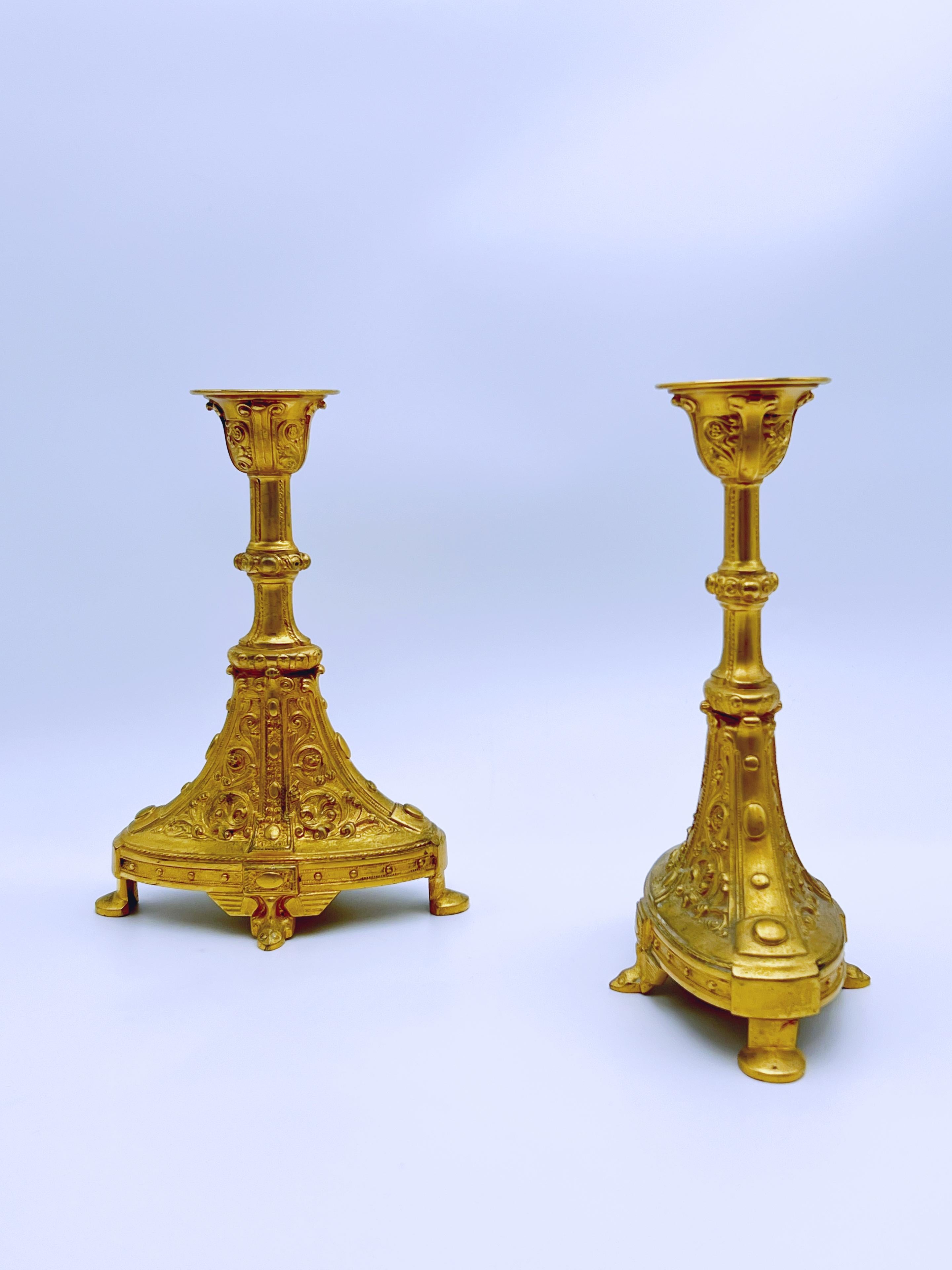 German Exquisite Pair of Neo-Gothic Gold-Plated Brass Candlesticks, c. 1850-1890 For Sale
