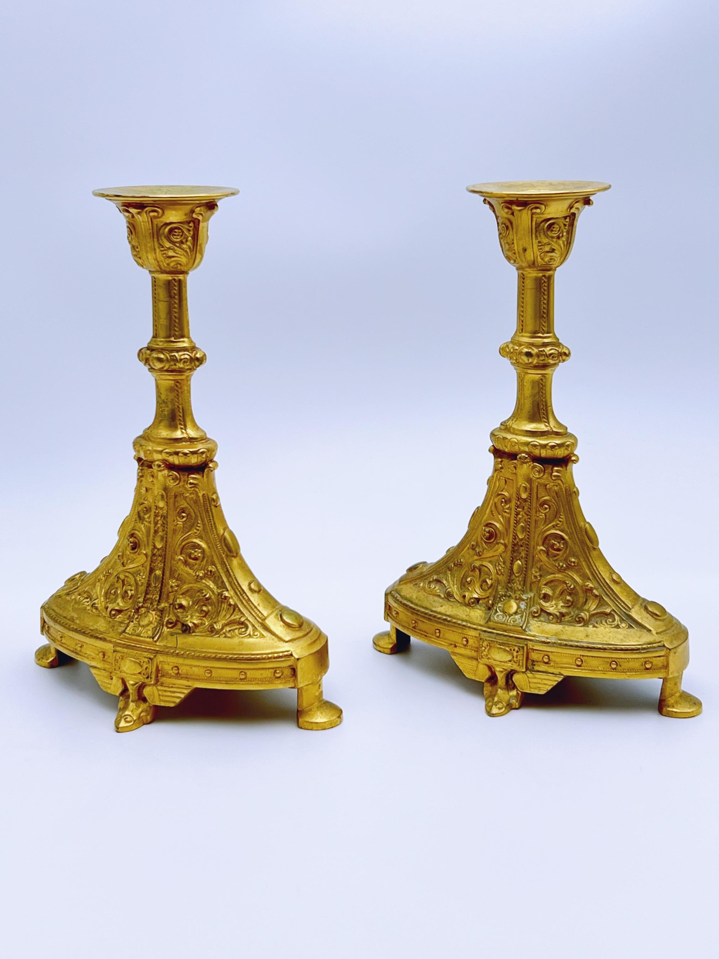 Exquisite Pair of Neo-Gothic Gold-Plated Brass Candlesticks, c. 1850-1890 In Good Condition For Sale In Skien, NO