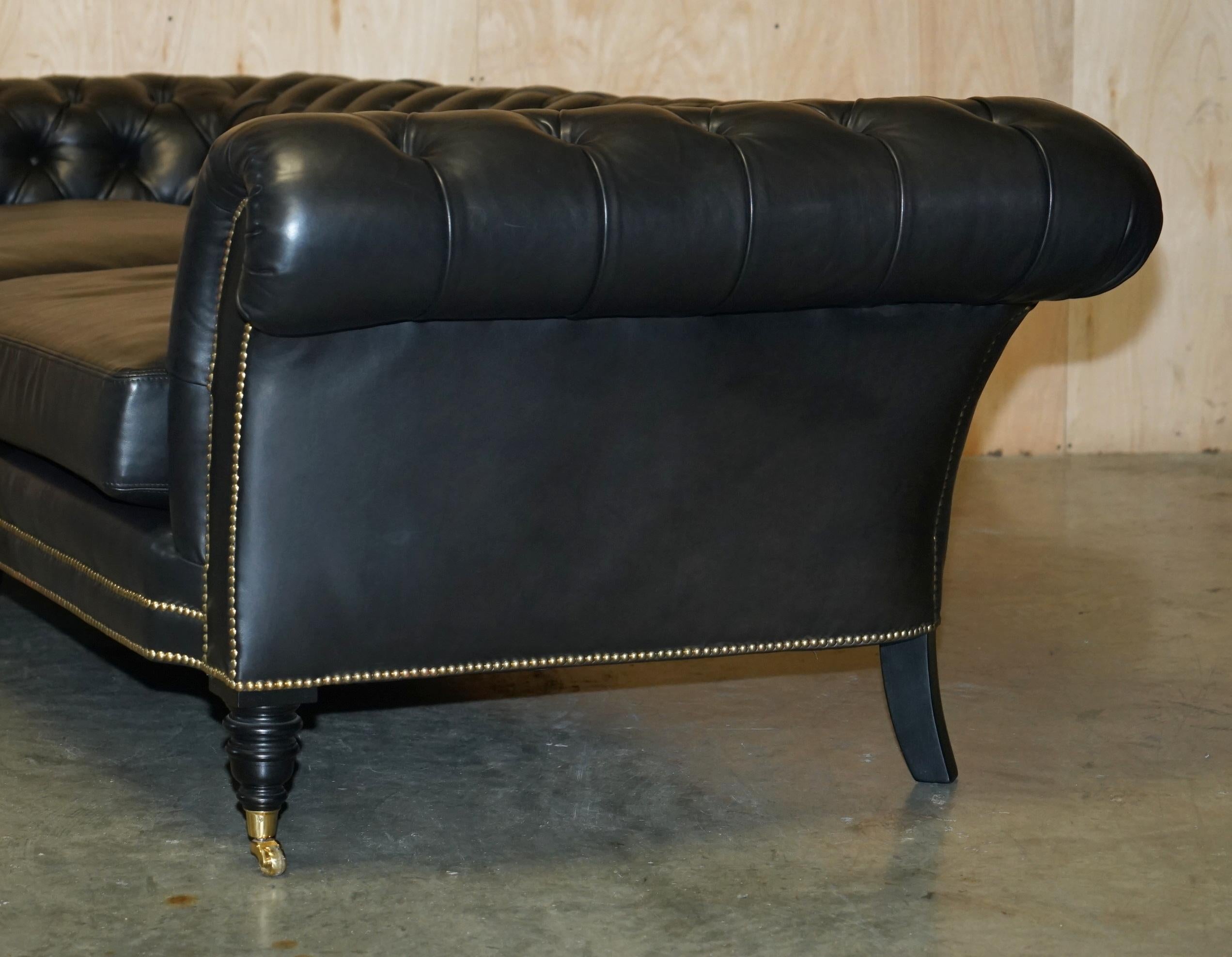EXQUISITE PAIR OF RALPH LAUREN BROOK STREET BLACK LEATHER CHESTERFIELD SOFAs For Sale 4