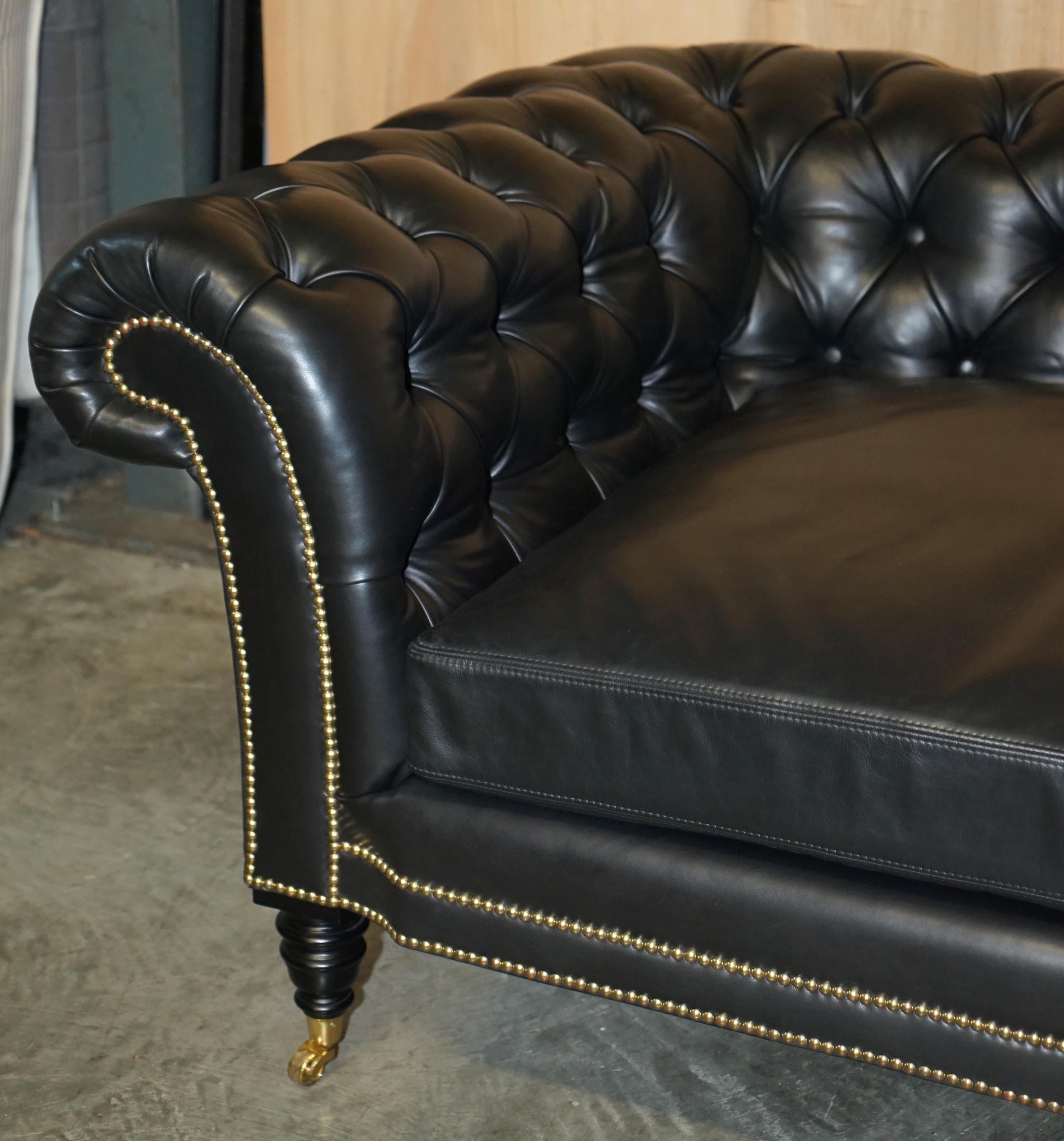 EXQUISITE PAIR OF RALPH LAUREN BROOK STREET BLACK LEATHER CHESTERFIELD SOFAs For Sale 5