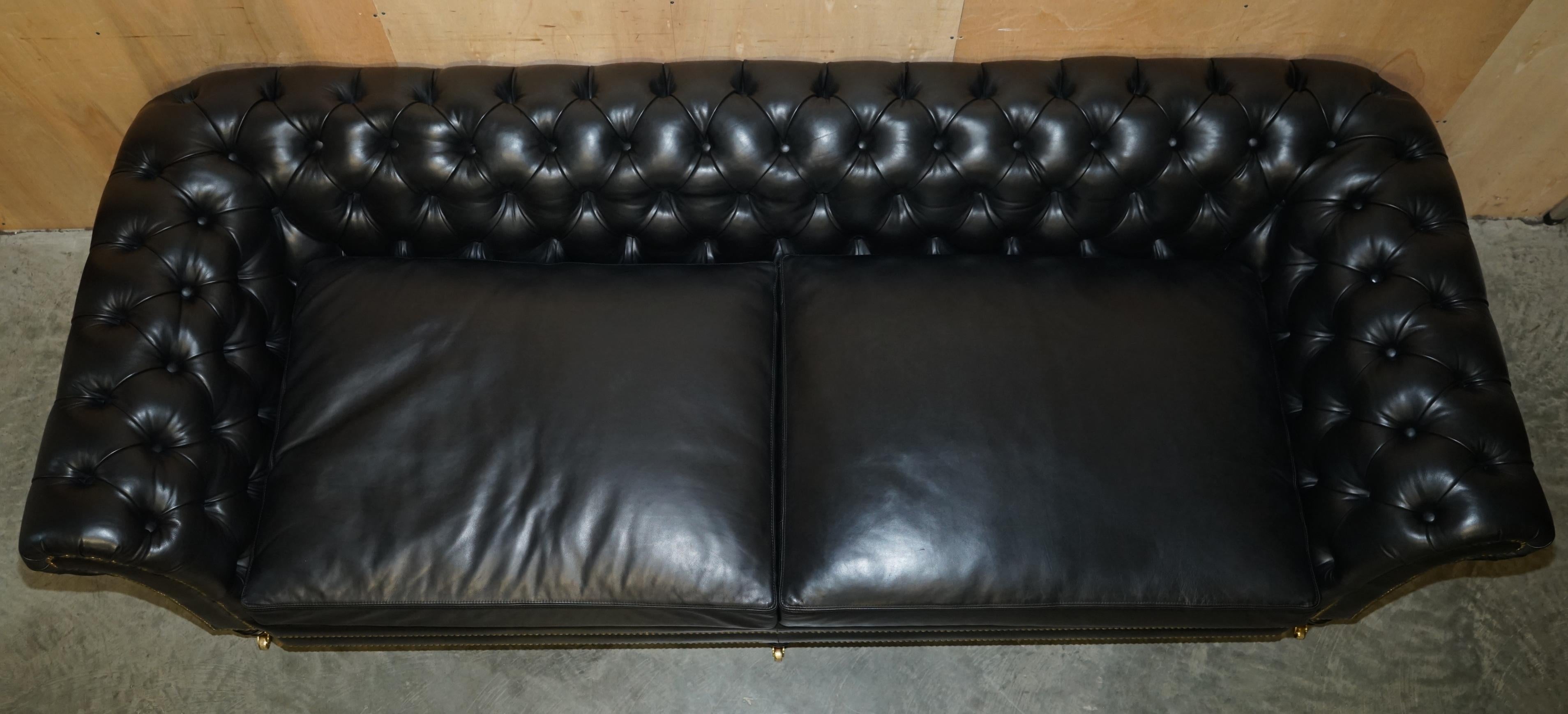 EXQUISITE PAIR OF RALPH LAUREN BROOK STREET BLACK LEATHER CHESTERFIELD SOFAs For Sale 9