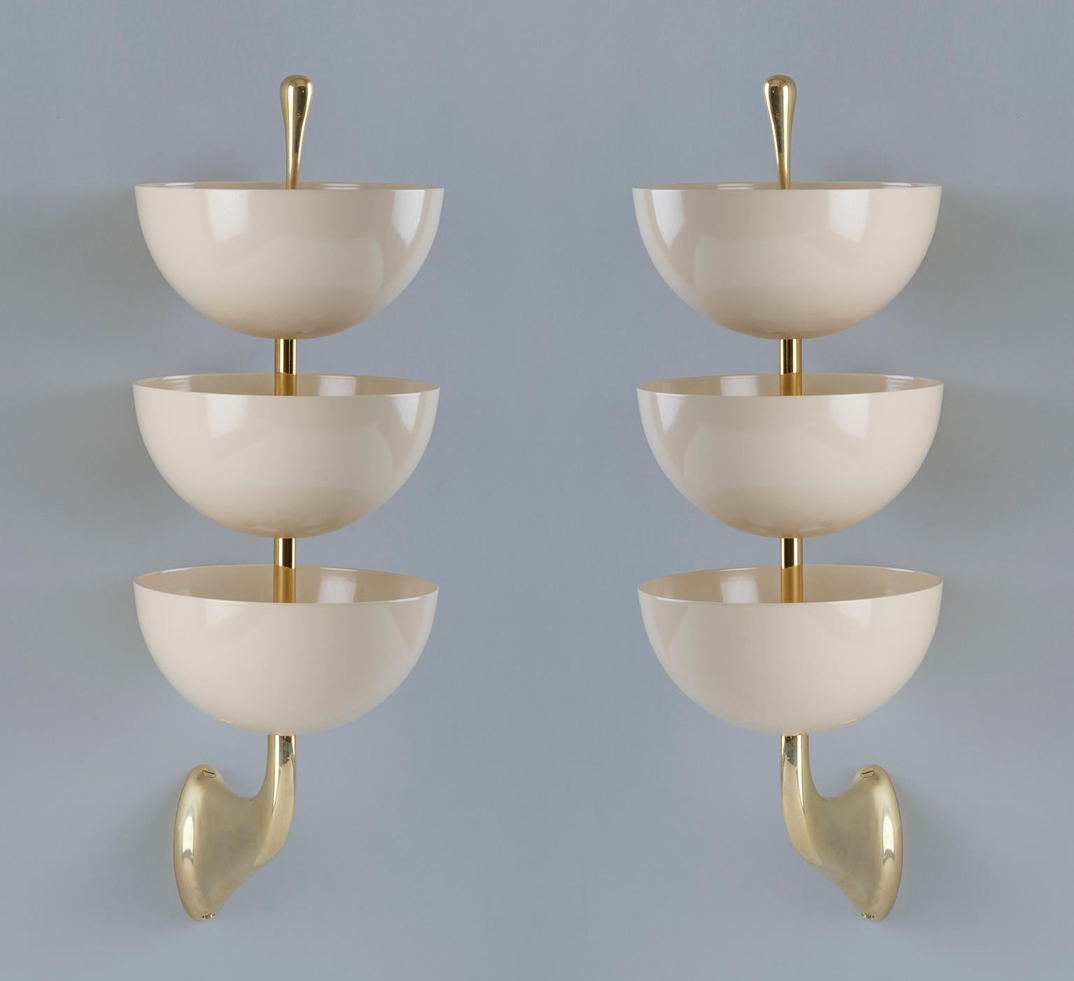Mid-Century Modern Exquisite Pair of Tiered White Enamel and Brass Sconces by Stilnovo, Italy 1950s
