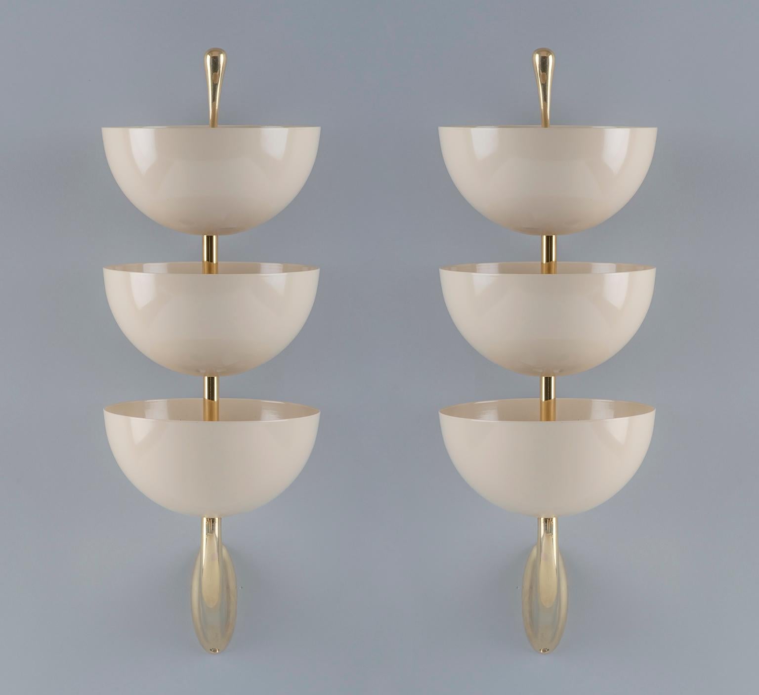Italian Exquisite Pair of Tiered White Enamel and Brass Sconces by Stilnovo, Italy 1950s