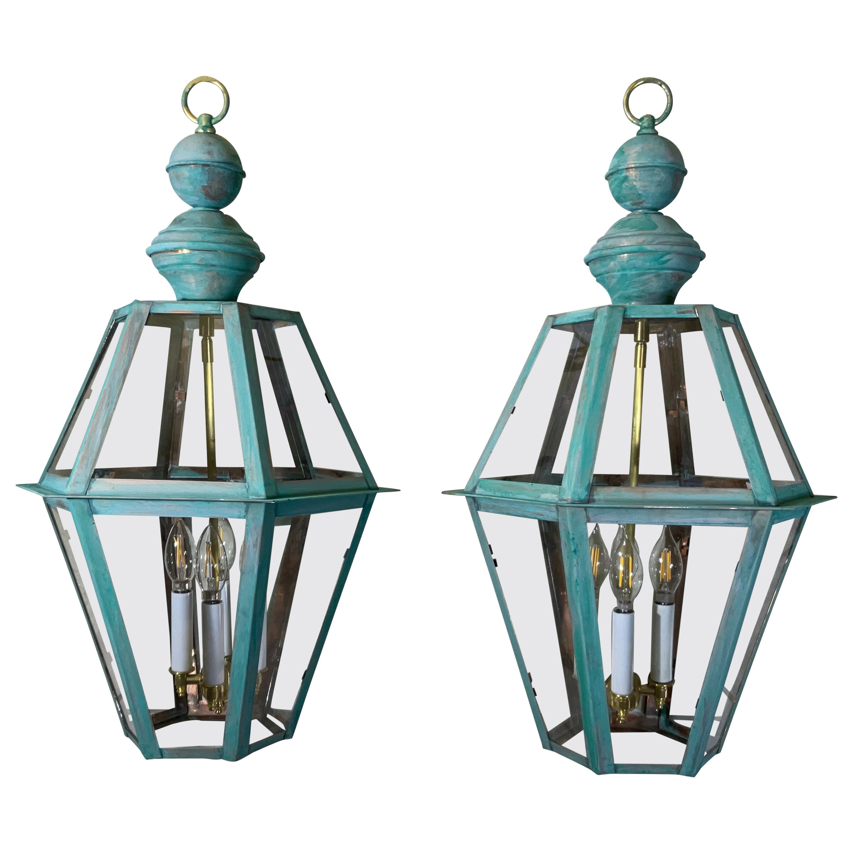 Exquisite Paar Vintage massivem Kupfer & Messing Verdigris Laternen im Angebot