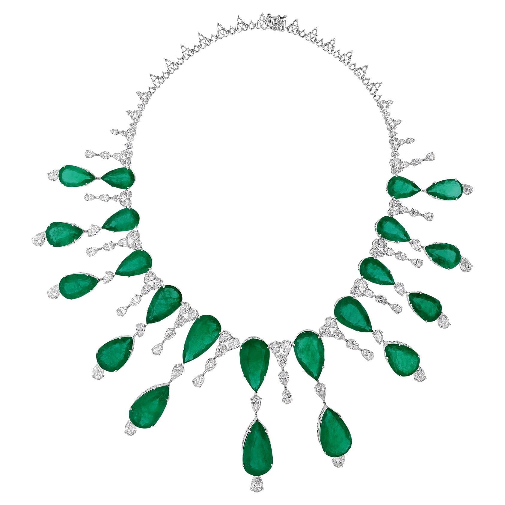 Exquisito Collar de Diamantes Esmeralda Corte Pera 173ct Oro Blanco 18k Alta Joyería en venta