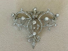 Exquisite Platinum Art Nouveau Diamond Brooch Pendant