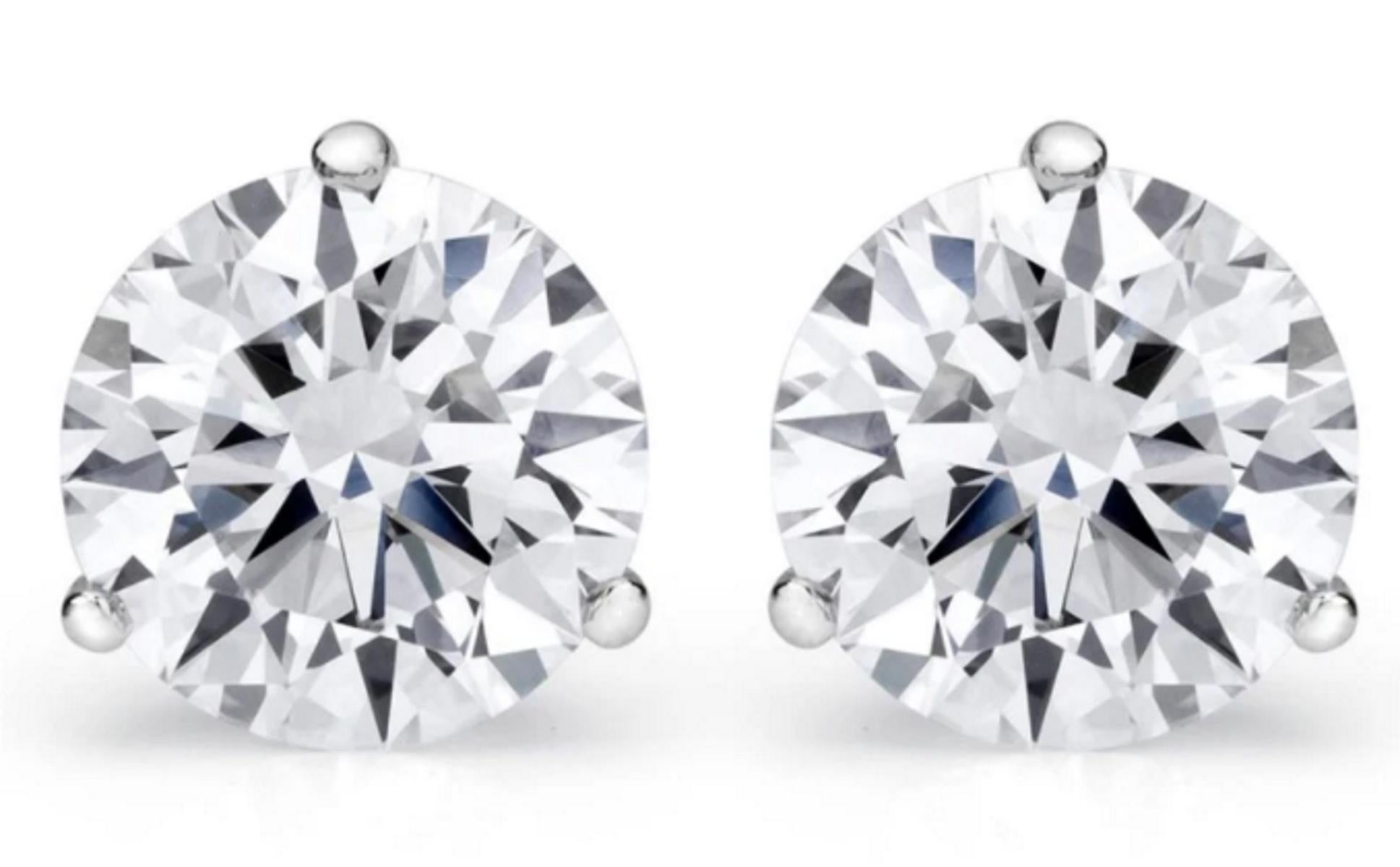 Taille ronde Boucles d'oreilles exquises en platine avec diamant - poids total de 5,11 carats en vente