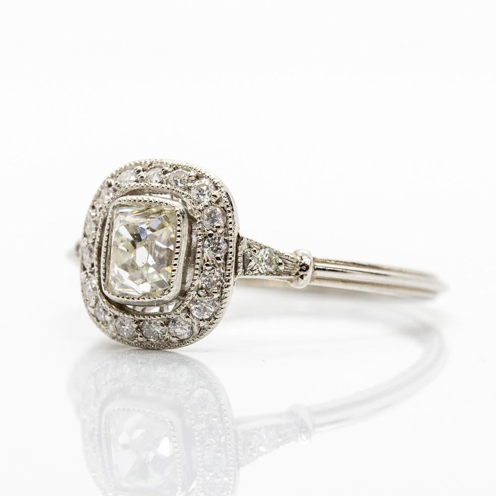 Old Mine Cut Exquisite Platinum Diamonds Ring