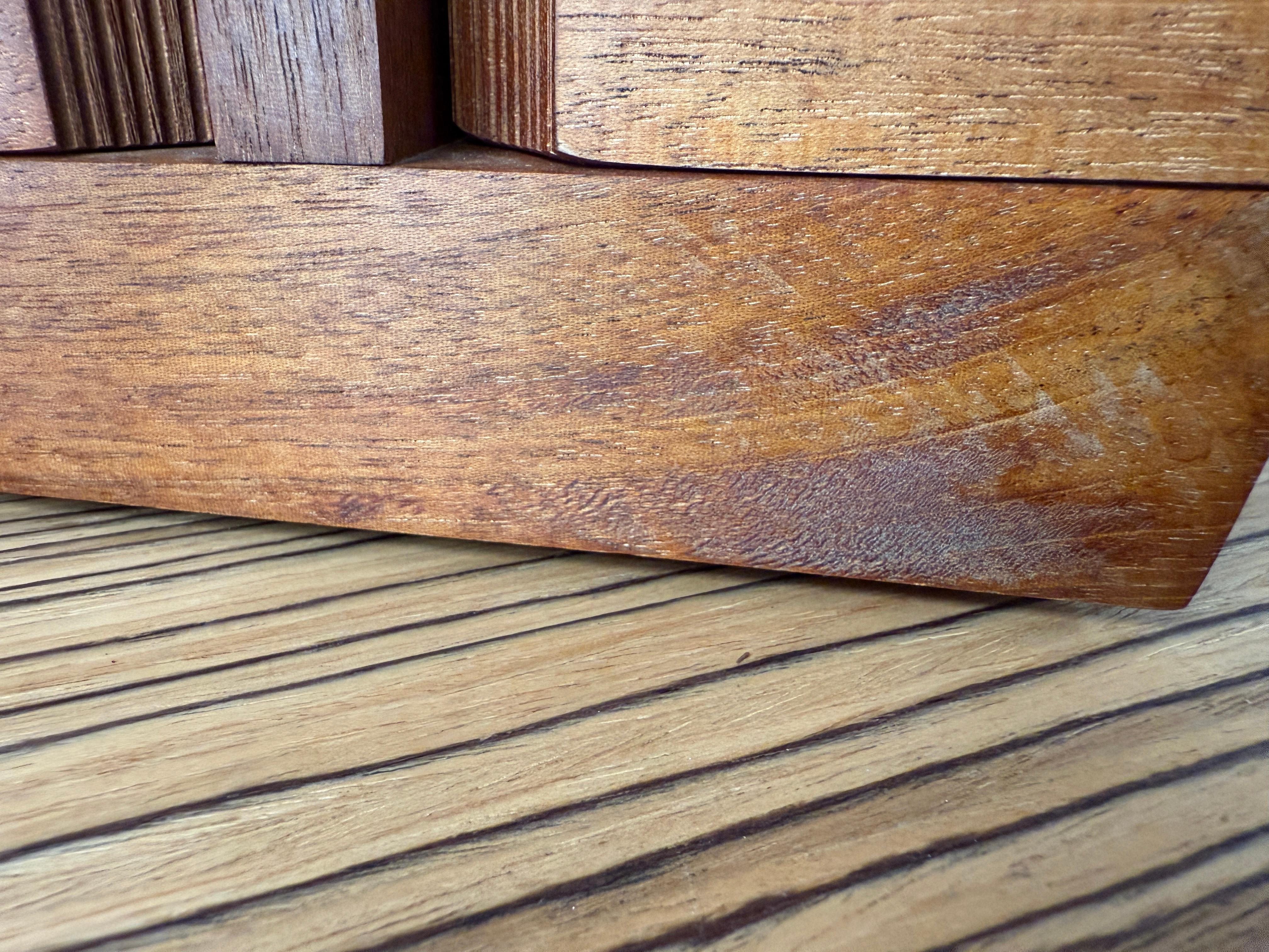 Exquise boîte à bijoux en bois exotique de Po Shun Leong en vente 12