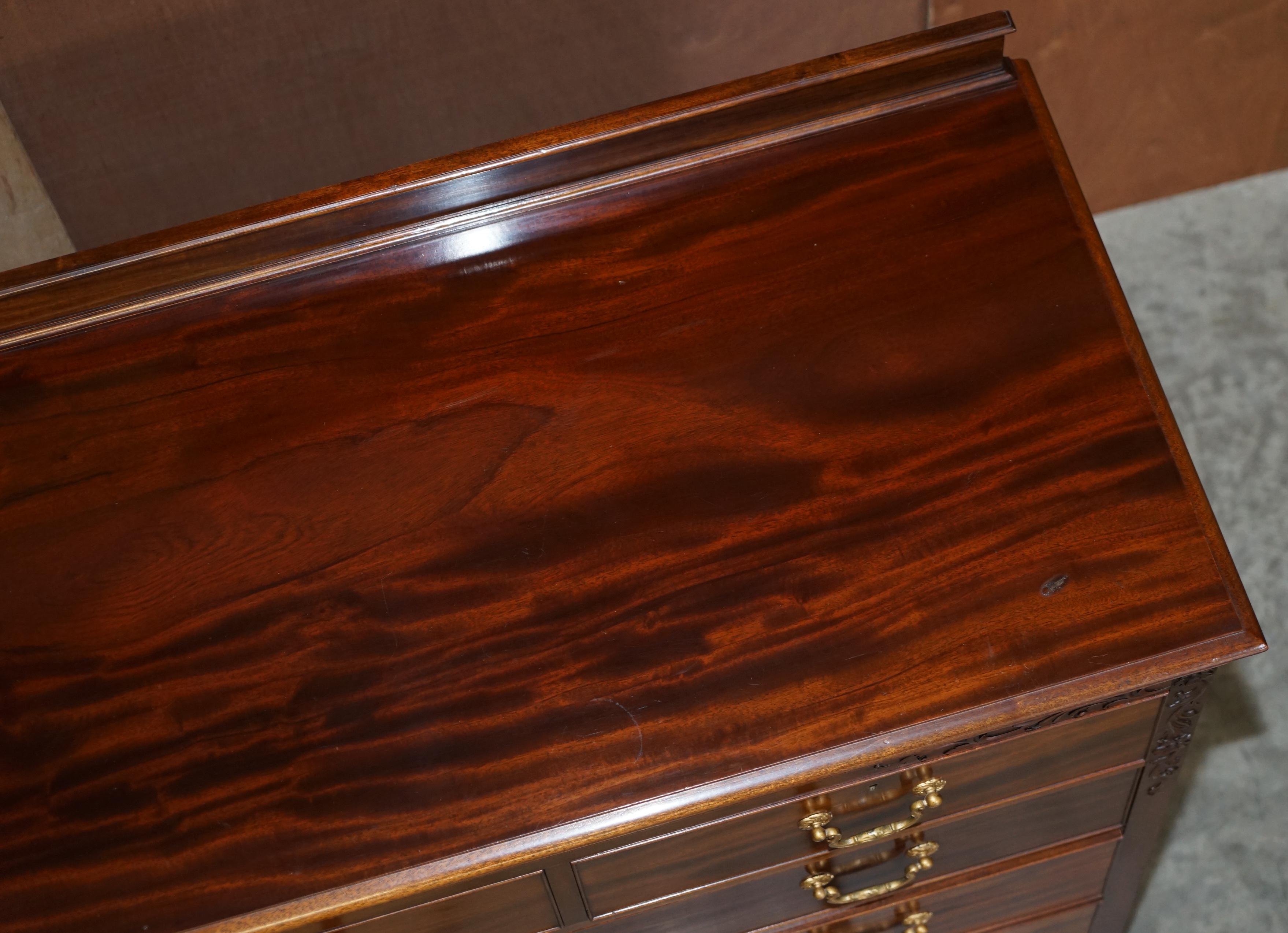 Hand-Crafted Exquisite Quality circa 1900 Honduras Hardwood Chest of Drawers Part of a Suite