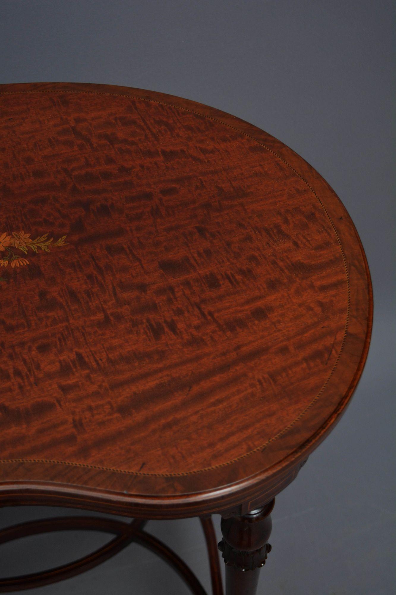 Mesa auxiliar eduardiana de caoba de exquisita calidad en venta 6
