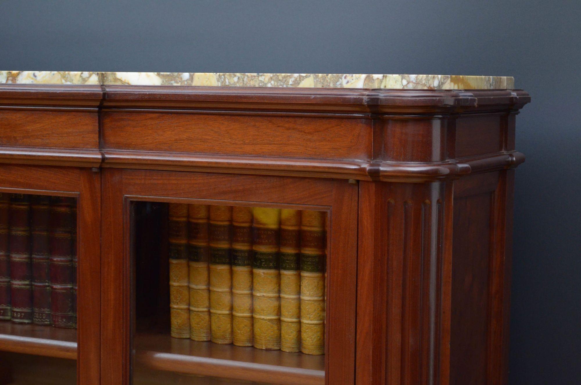Exquisite Quality G. Jacob Bookcase In Good Condition For Sale In Whaley Bridge, GB