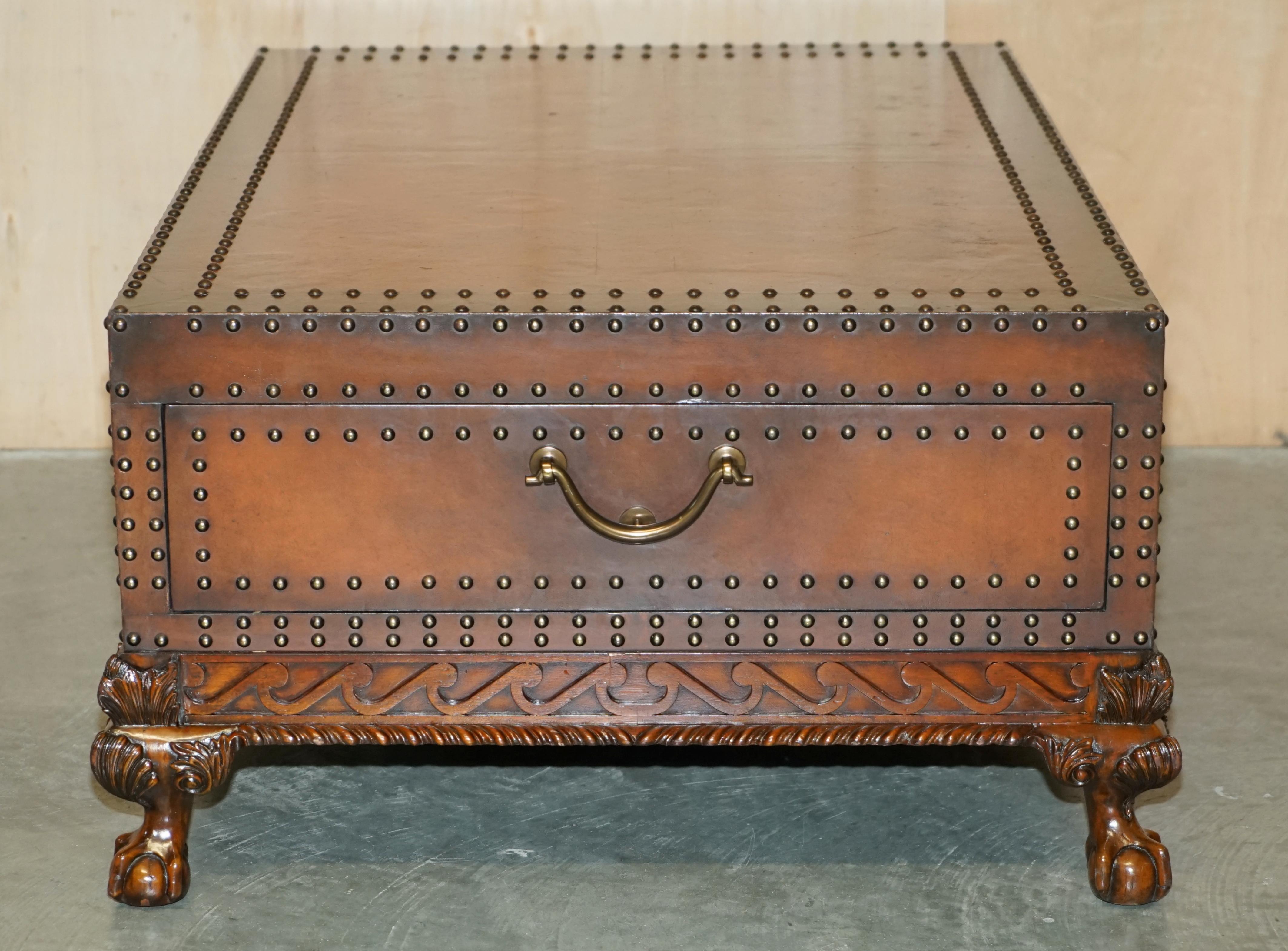 Victorian Exquisite Ralph Lauren Large Coffee Table Twin Drawers Carved Claw & Ball Feet For Sale