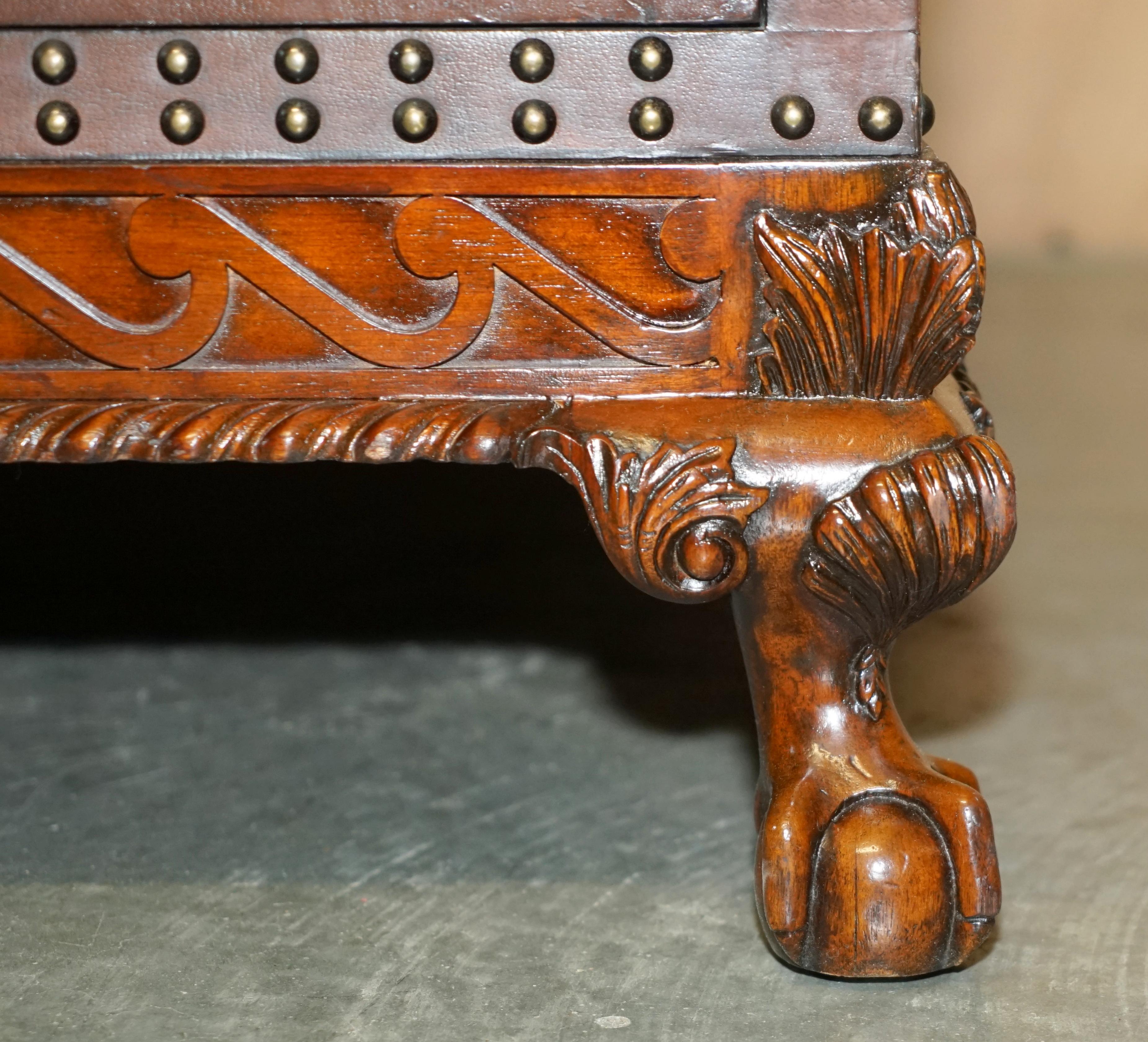 Exquisite Ralph Lauren Large Coffee Table Twin Drawers Carved Claw & Ball Feet For Sale 1