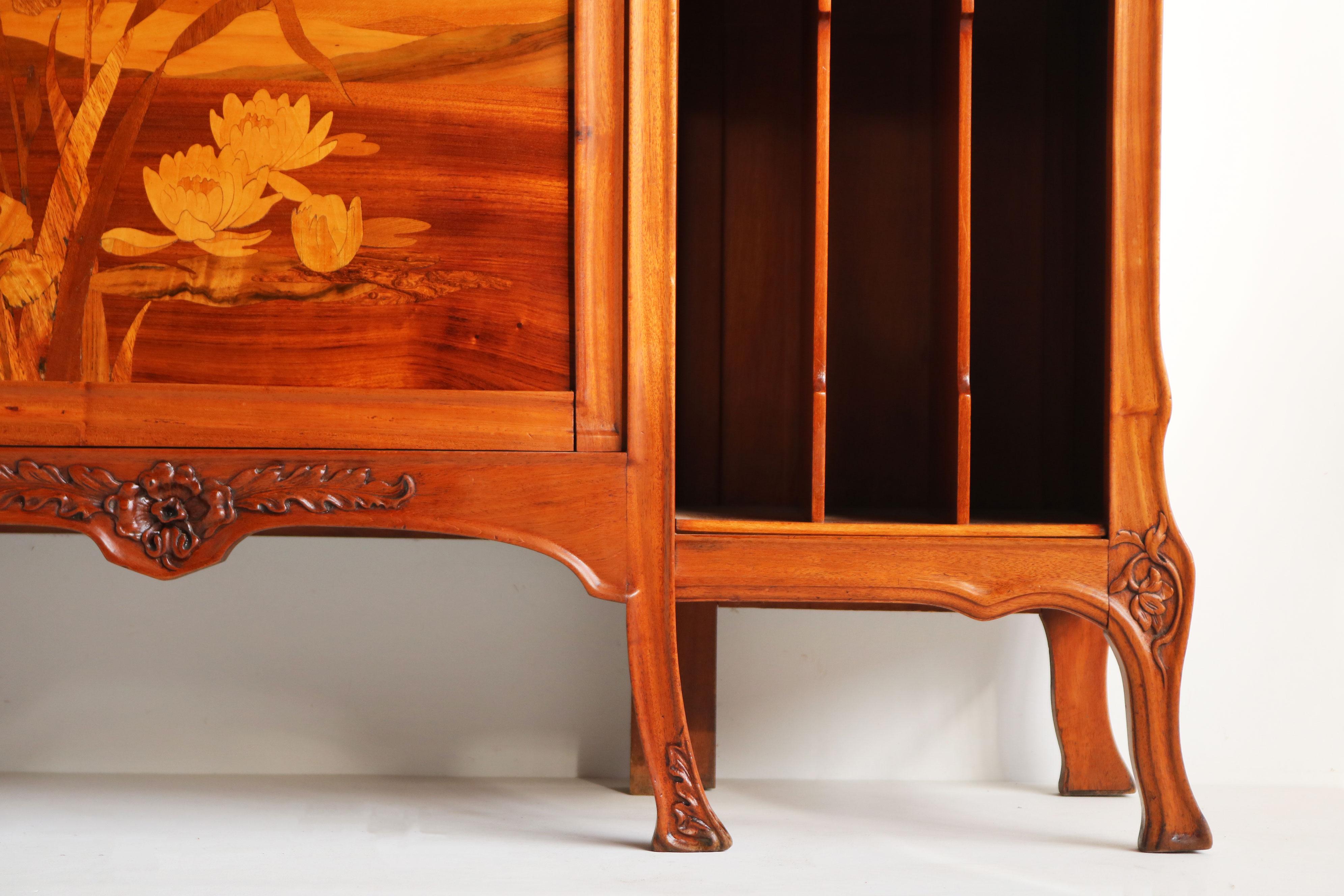 Exquisite seltene, seltene Jugendstil-Vitrinen-/Musikschrank von Emile Galle, Frankreich 1905 im Angebot 6