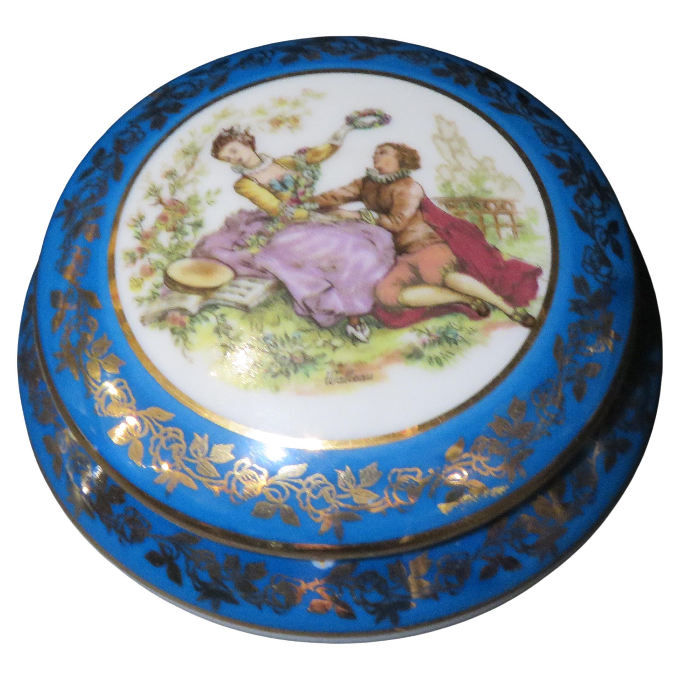 Exquises et rares grandes boîtes françaises à Limoges pour jeunes amoureux bleu turquoise et or en vente