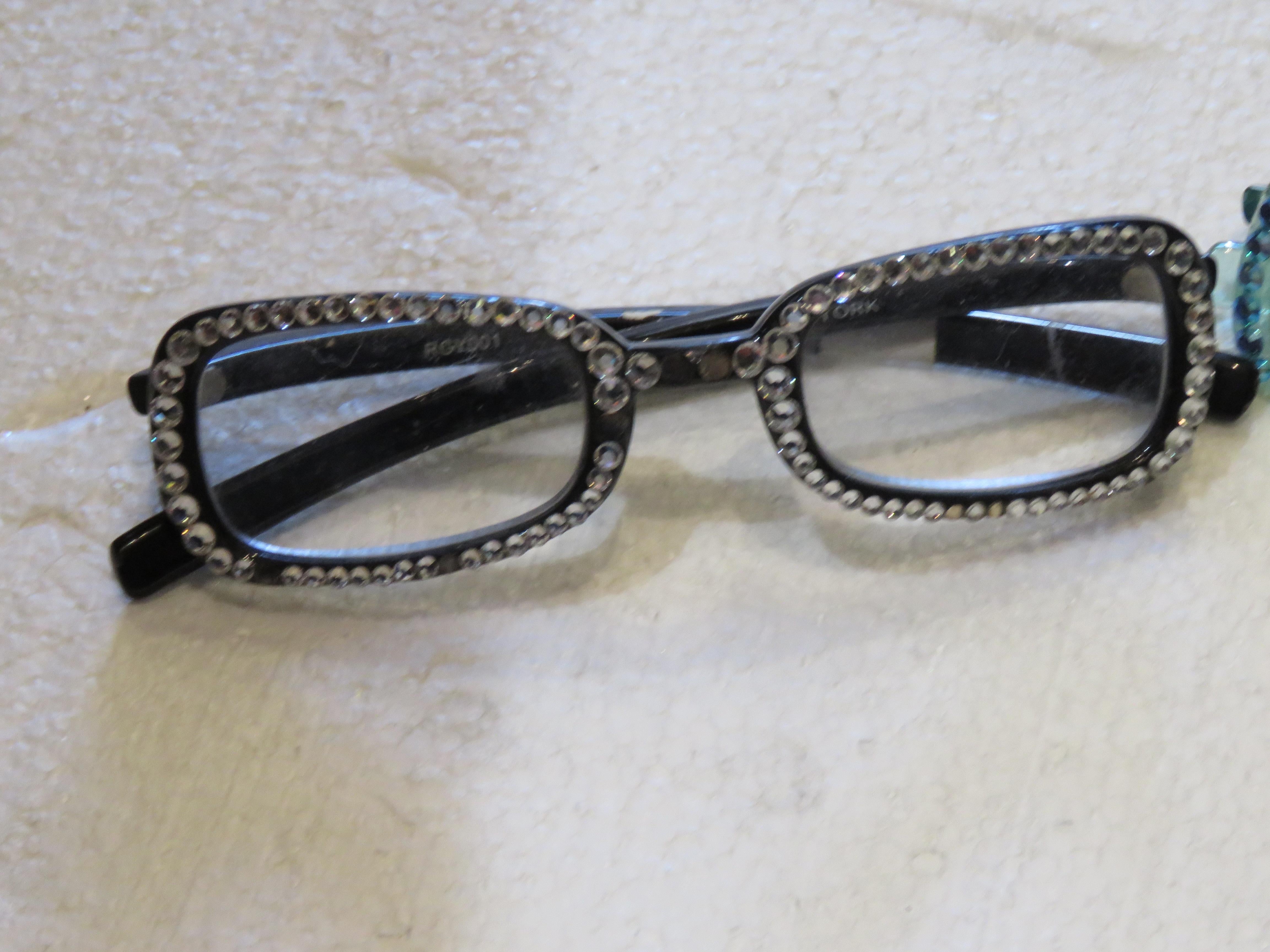 20th Century Exquisite Rare Vintage Swarovski CRYSTAL Set of 3 reading Glasses For Sale