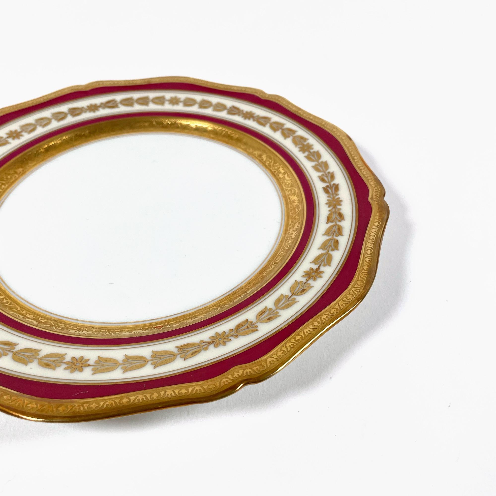 Exquis service de vaisselle Raynaud & Co de Limoges en porcelaine peinte à la main en vente 12