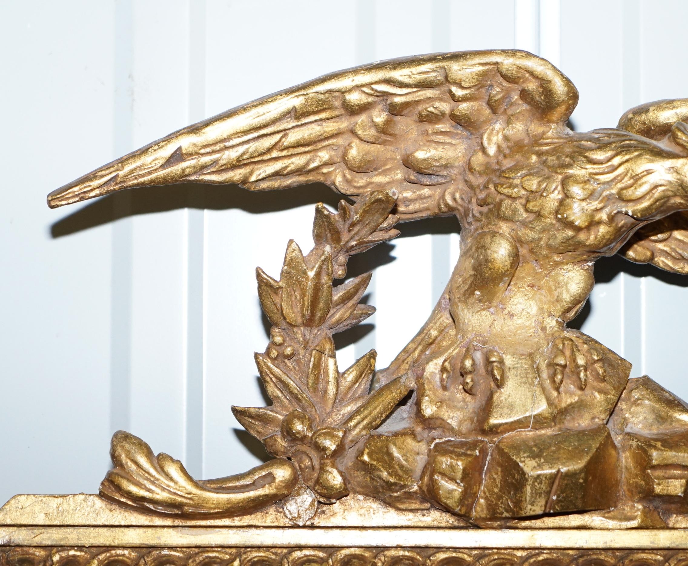 English Exquisite Regency Circa 1810-1820 Gilded Gesso Mirror Hand Carved Large Eagle For Sale