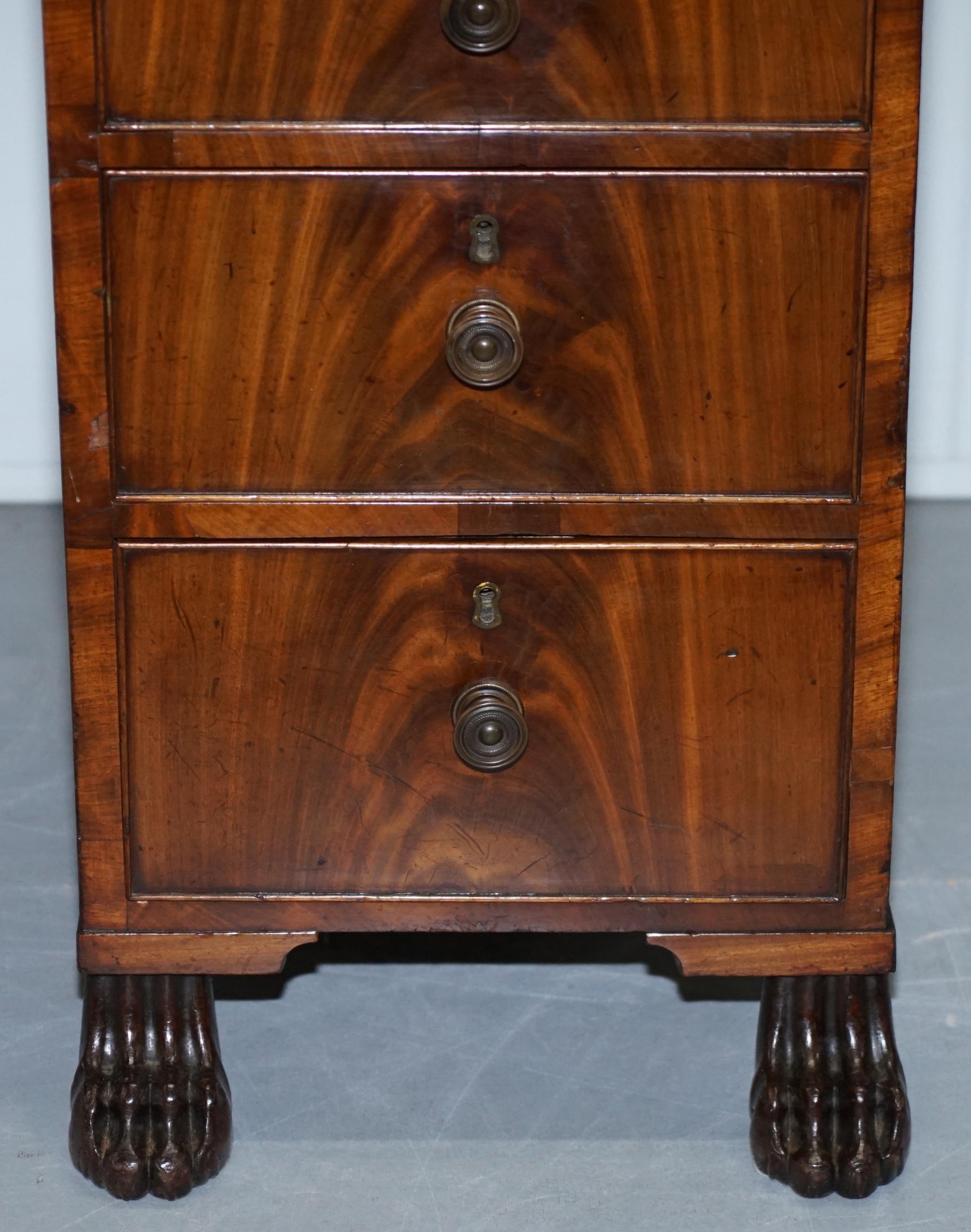 Exquisite Regency Period 1815 Hardwood Kneehole Desk with Lion Hairy Paw Feet For Sale 1