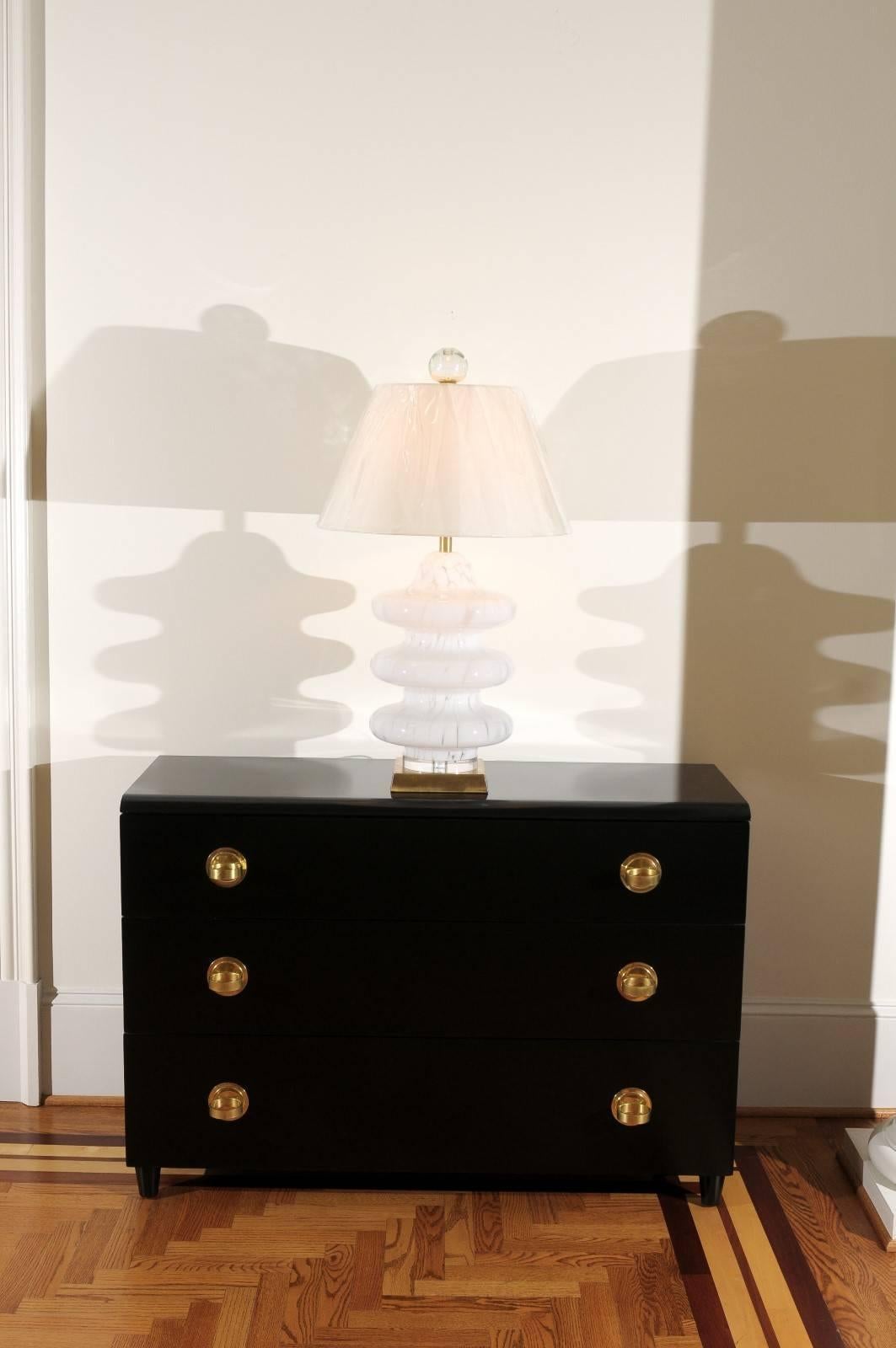 Mid-Century Modern Magnifiques lampes de Murano en verre soufflé restaurées à trois niveaux de style pagode par Mazzega en vente