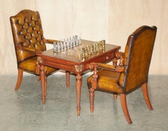 Exquisite RESTORED CHESSBOARD TABLE & LEATHER CHESTERFIELD ARMCHAIRS + CHESS Set