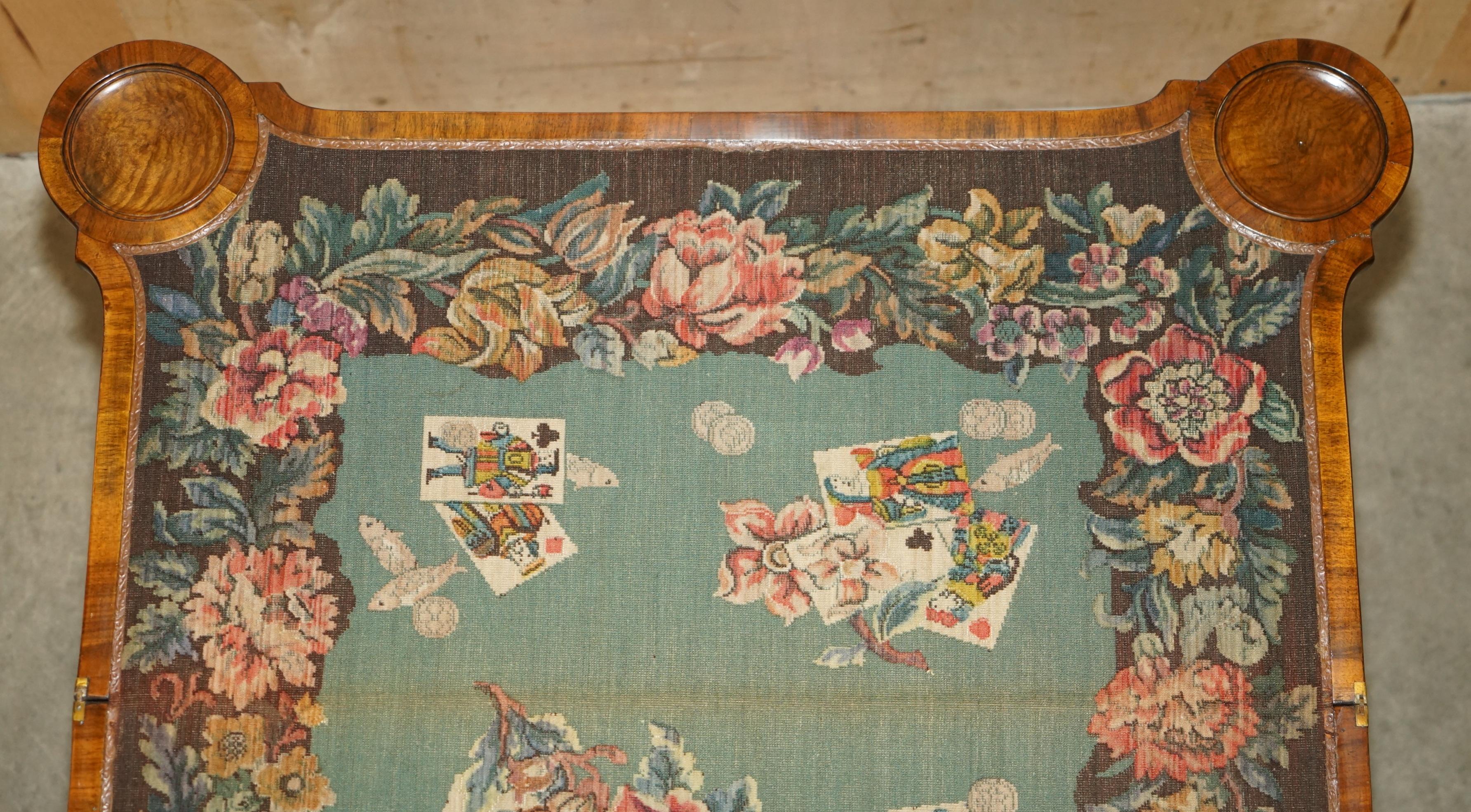 EXQUISITE RESTORED GEORGE II STYLE BURR WALNUT EMBROiDERED GAMES CARD TABLE For Sale 10