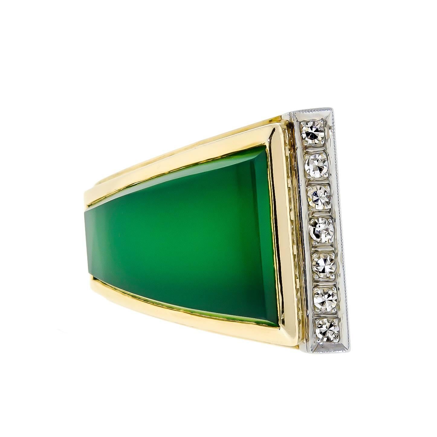 Exquisite Retro chrysoprase diamond and 18k yellow gold ring - fantastic abstract design heavy 18k yellow gold mount - 7 small single cut diamonds. Circa 1940 Size 6.25 currently Measures approx. 1 inch across the ring and 3/4 inch in
