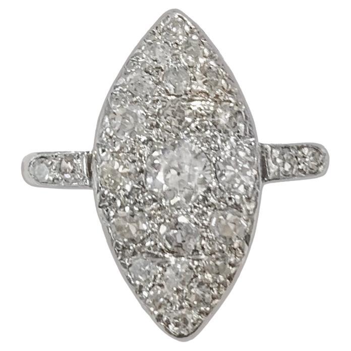 Exquisite Ring in Diamonds, 1.2ct For Sale