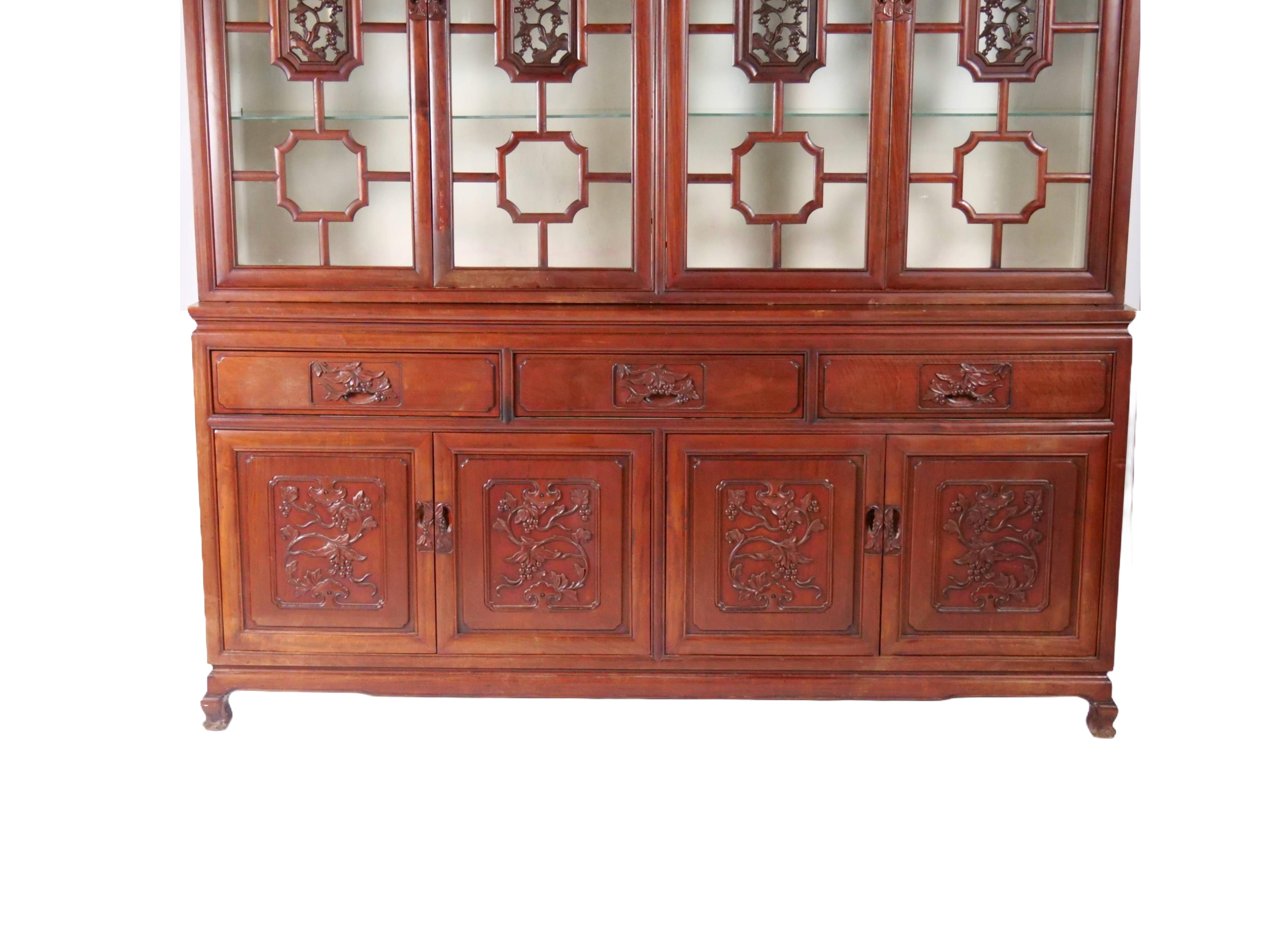 Exquise façade orientale en bois de rose sculptée à la main - Fin du 19e siècle / début du 20e siècle en vente 4