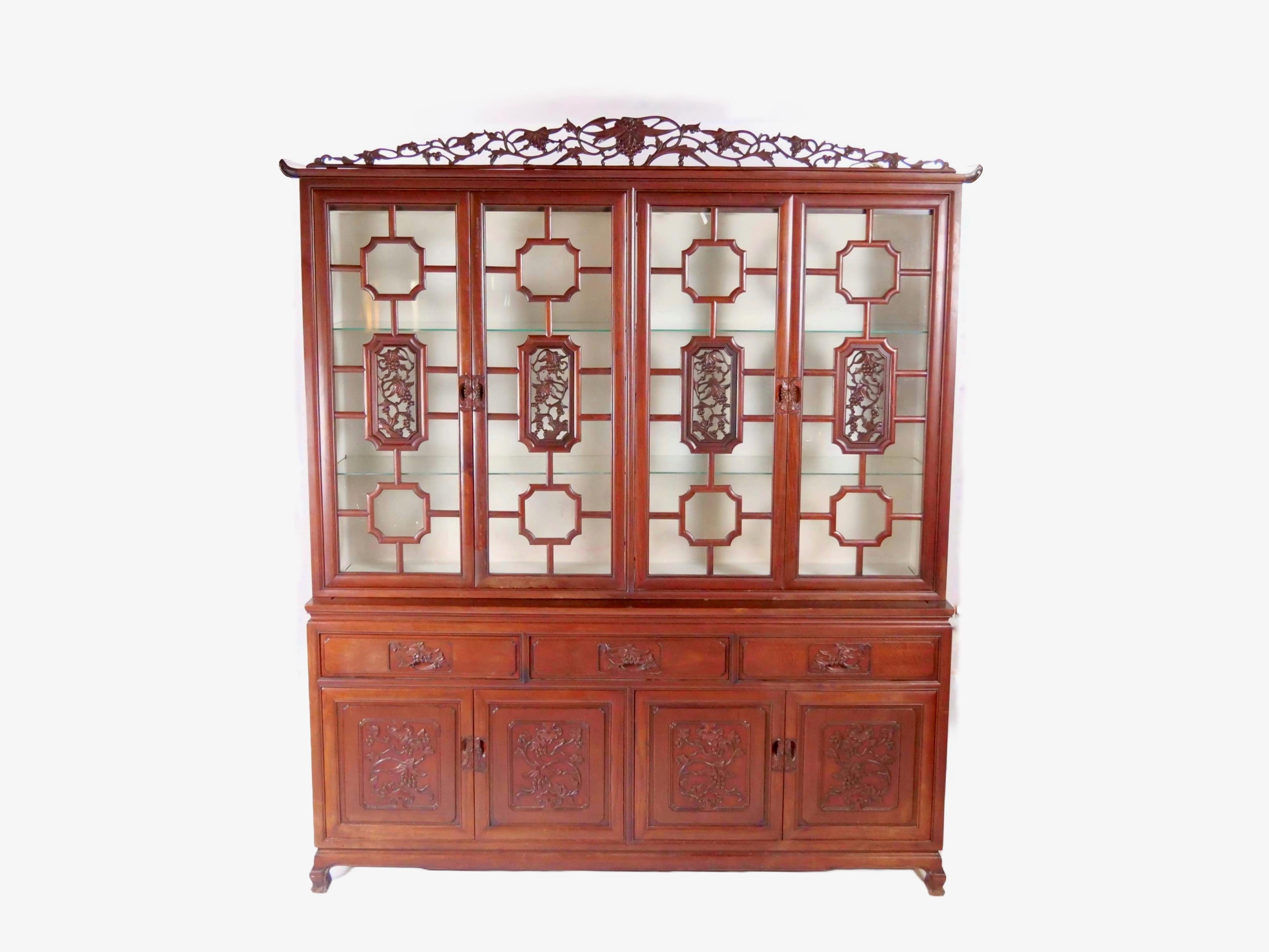 Exquise façade orientale en bois de rose sculptée à la main - Fin du 19e siècle / début du 20e siècle en vente 5