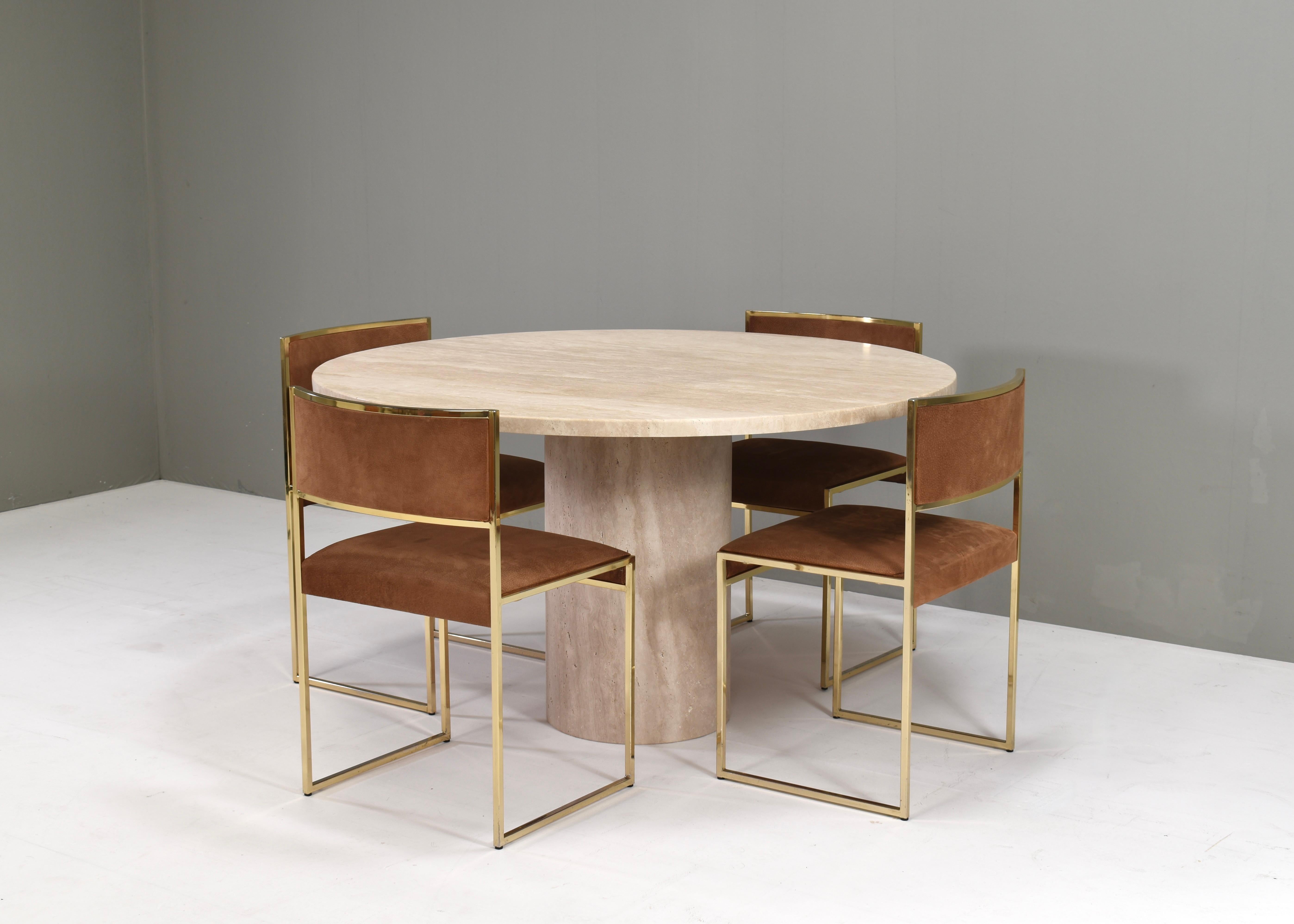 Exquisite Round Travertine Dining Table in the manor of Up& Up / Kelly Wearstler For Sale 9