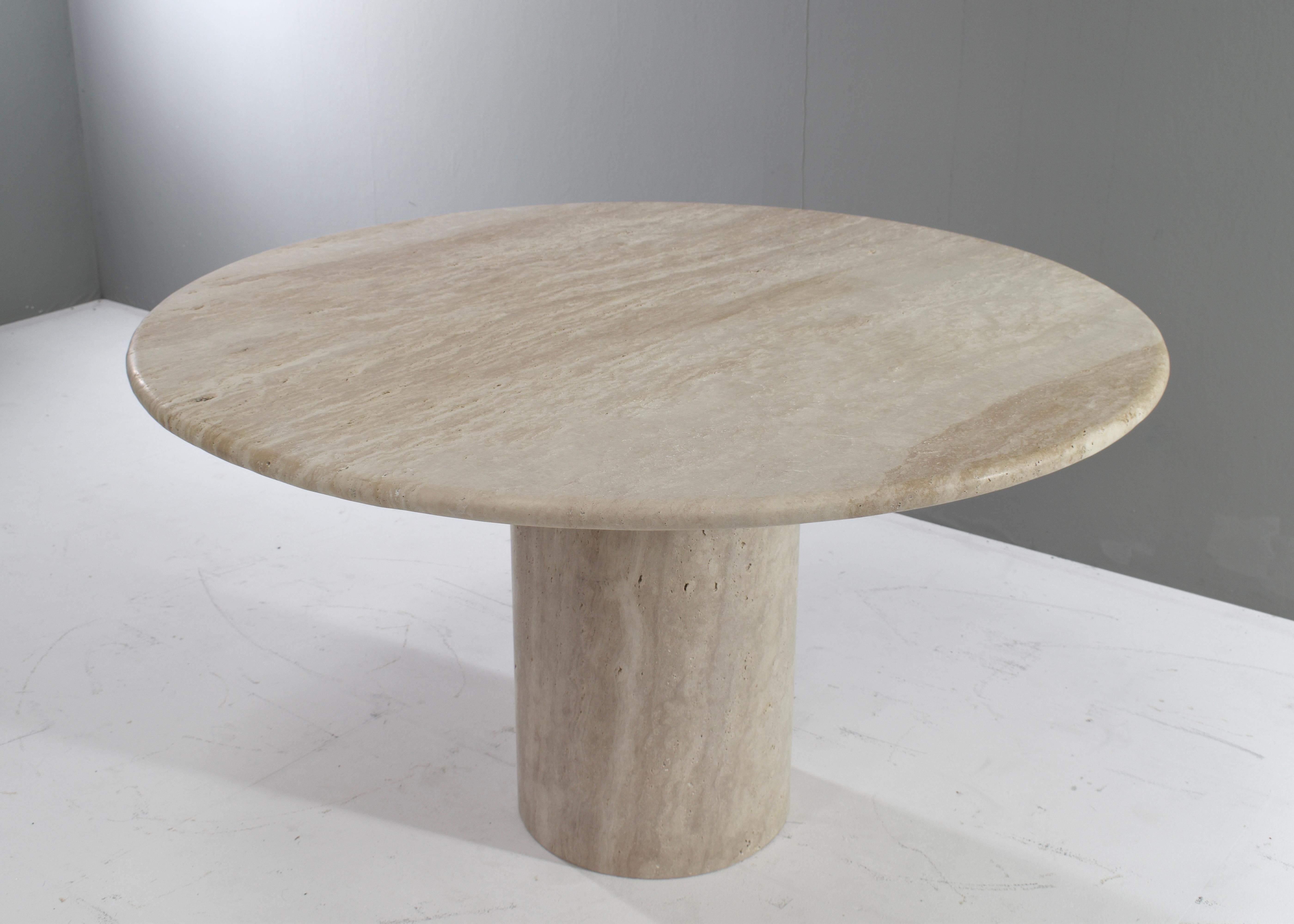 Exquisite Round Travertine Dining Table in the manor of Up& Up / Kelly Wearstler 2