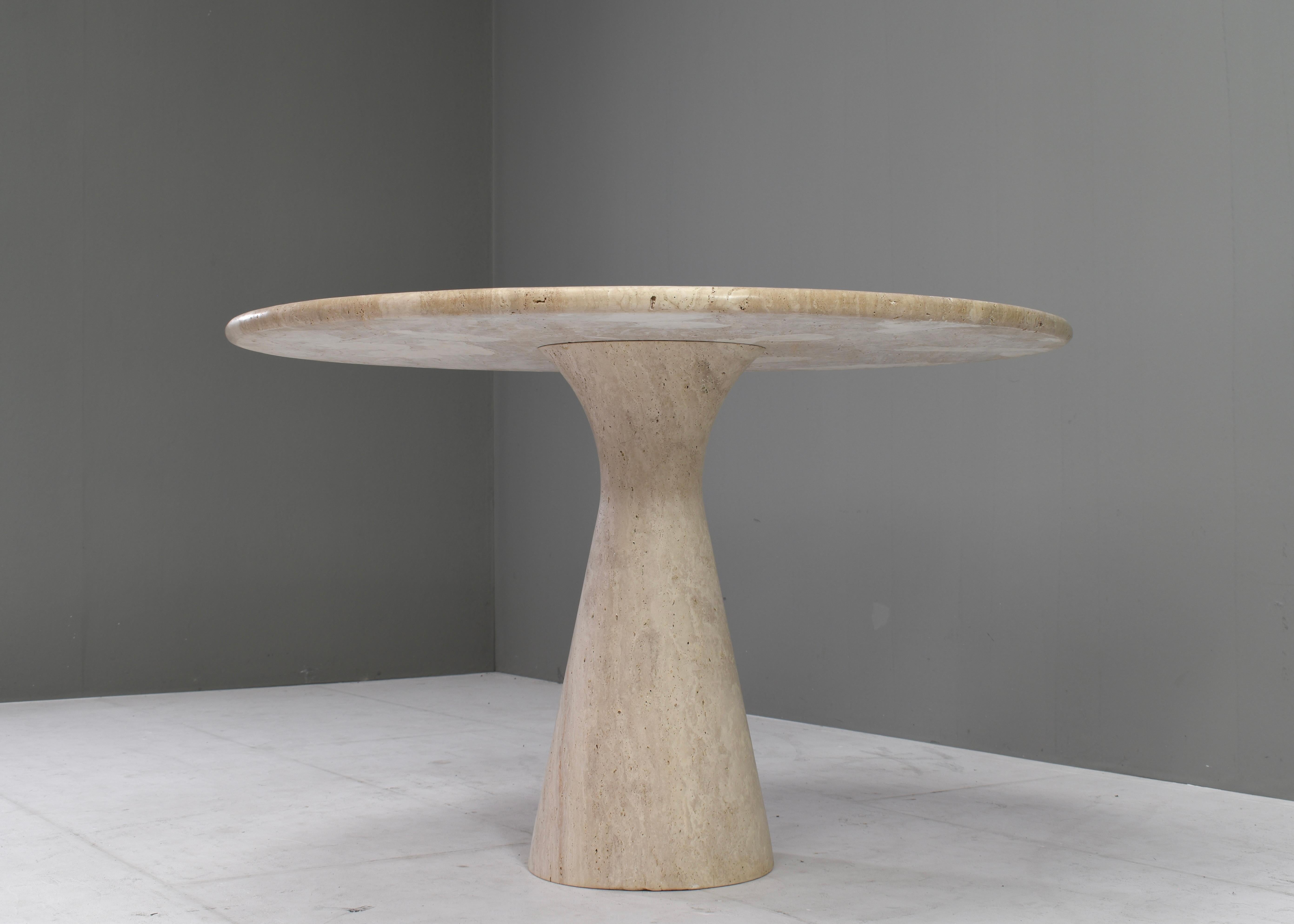 Exquisite Round Travertine Dining Table in the manor of Angelo Mangiarotti/Up&Up 1
