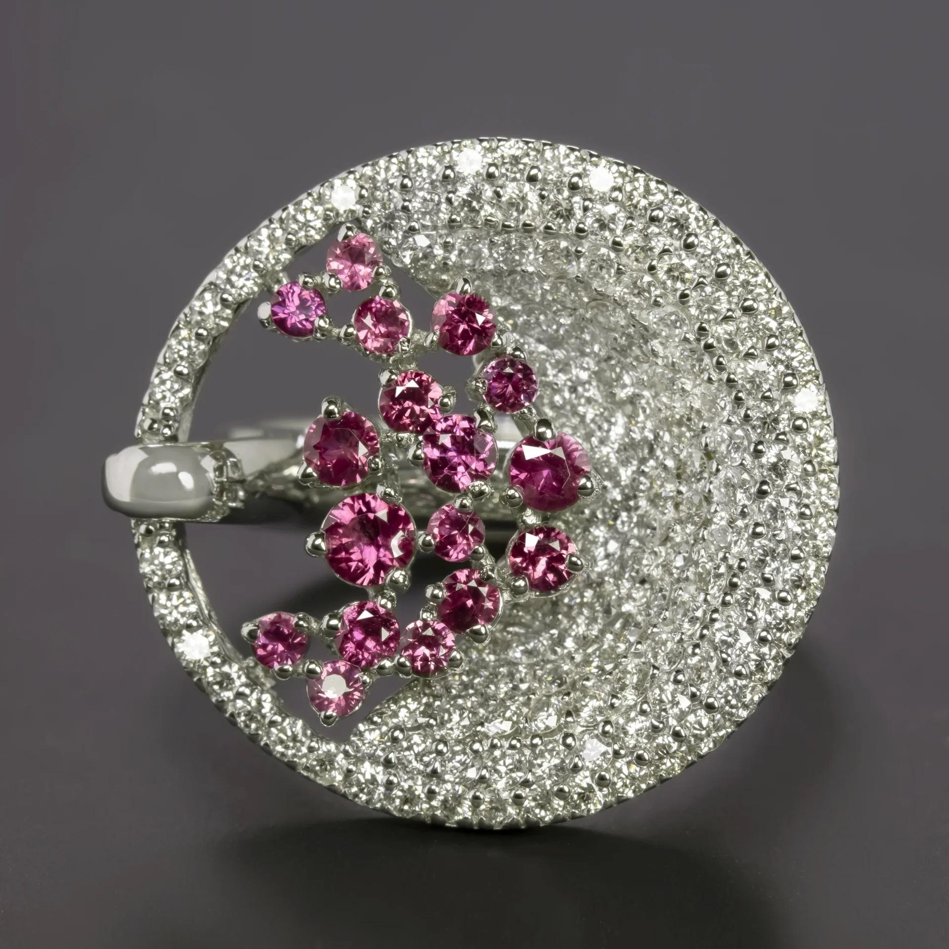 Contemporary Exquisite Ruby and Diamond Cocktail Ring For Sale