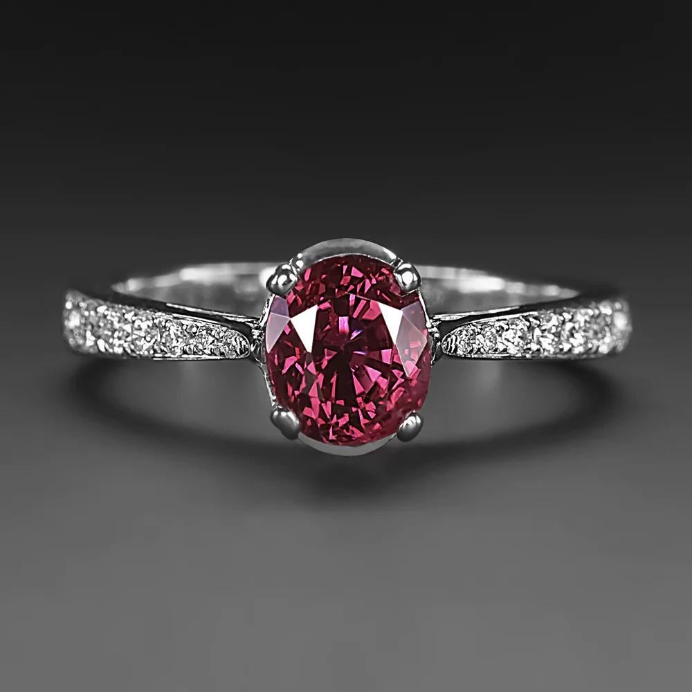 Art Deco Exquisite Ruby and Diamond Engagement Ring in 18k White Gold For Sale