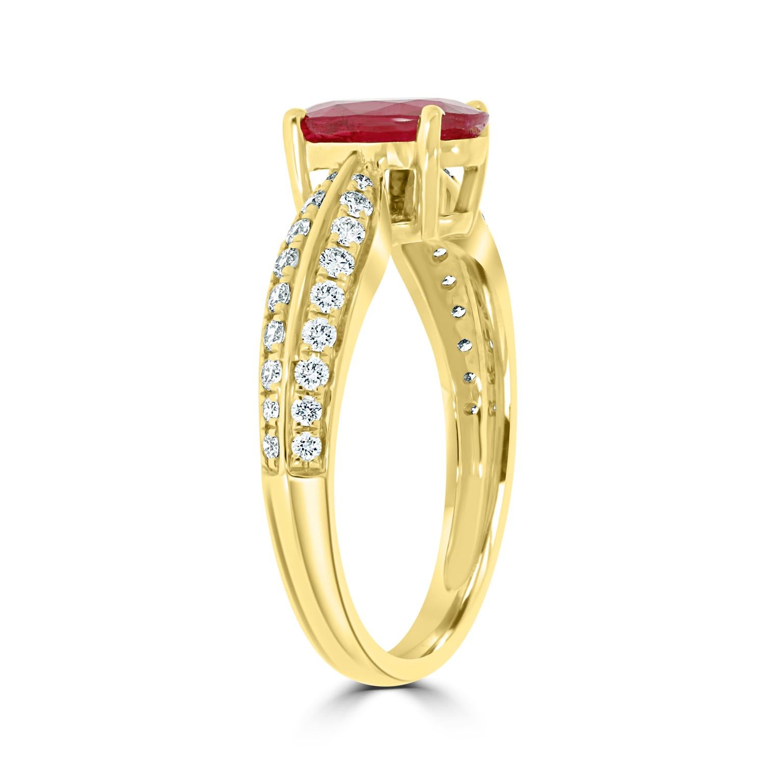Contemporary Exquisite Ruby and Diamond Ring For Sale