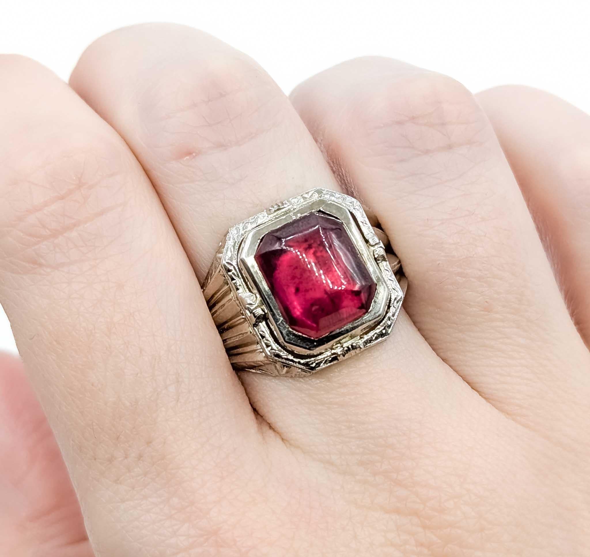 Men's Exquisite Ruby Cabochon and White Gold Ring For Sale