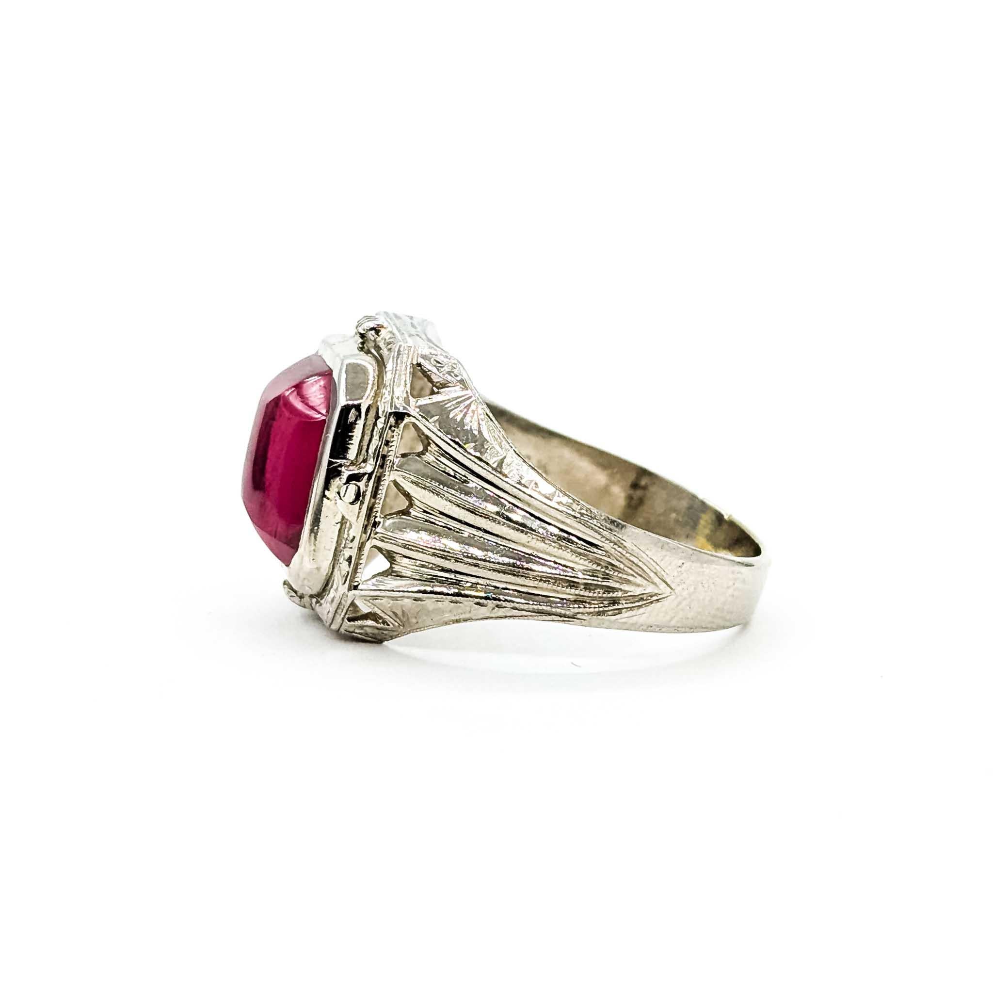 Exquisite Ruby Cabochon and White Gold Ring For Sale 4